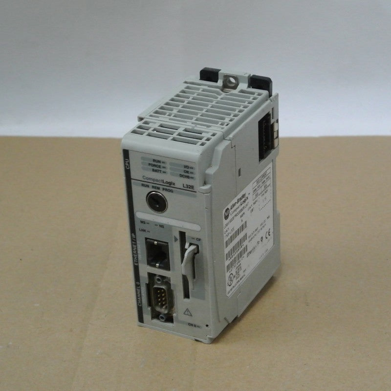 Allen Bradley 1769-L32E Logix 5332E 處理器單元 SER A
