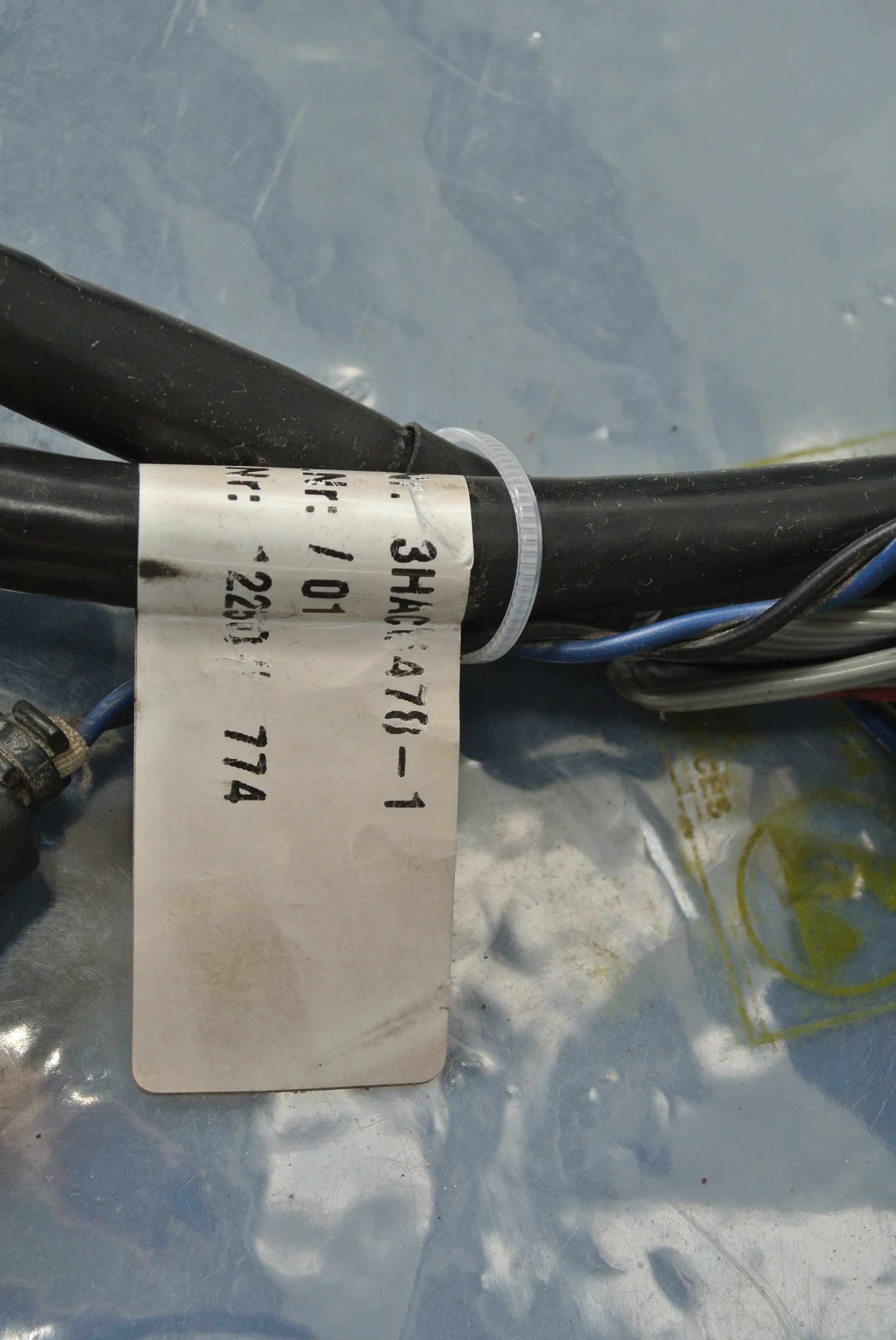 ABB 機器人帶狀電纜 3HAC6478-1