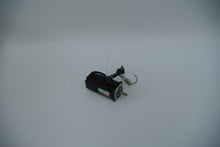 Load image into Gallery viewer, Sanyo Denki P50B04010DXS4E AC Servo Motor