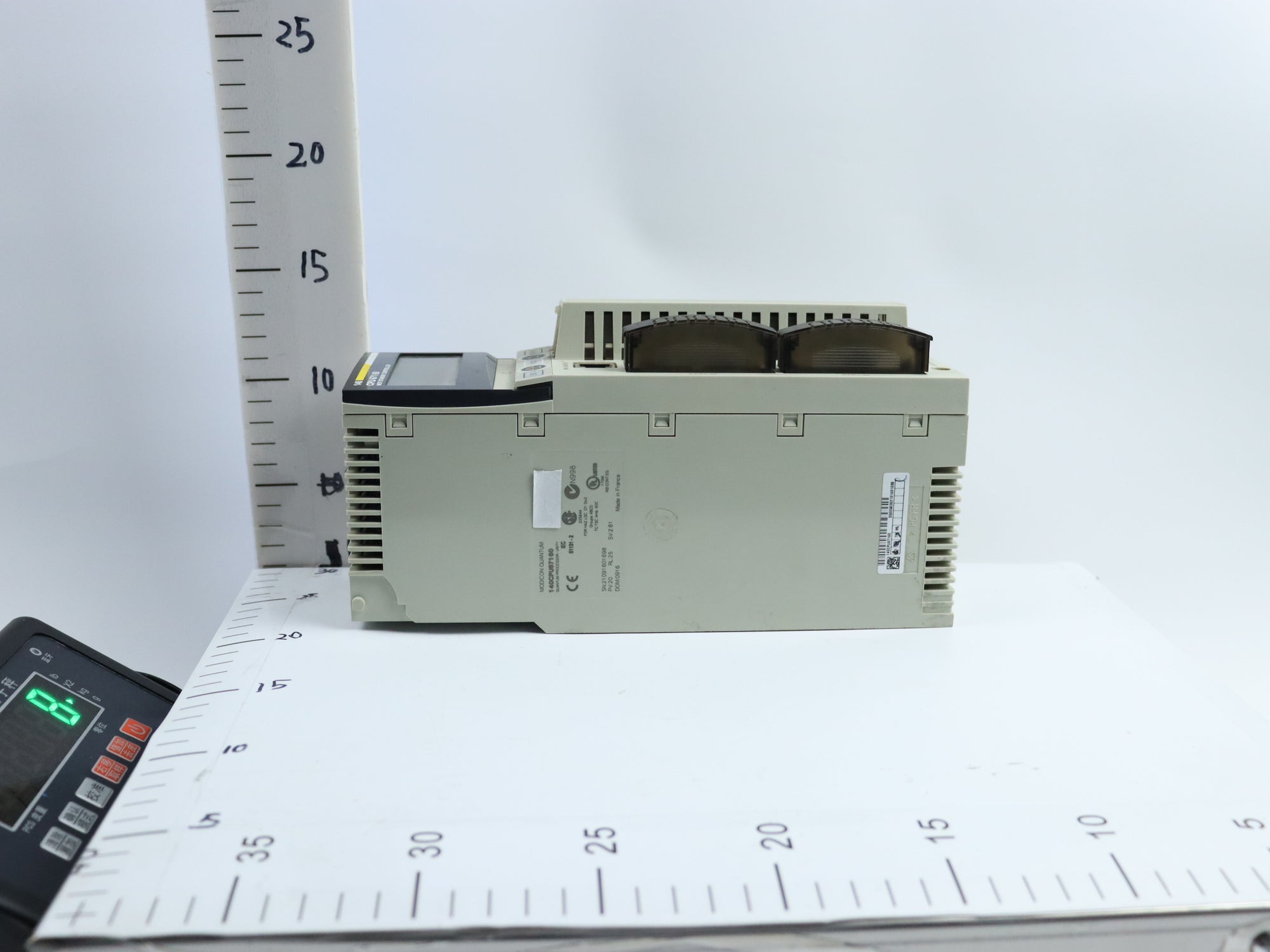 施耐德140CPU67160變頻器