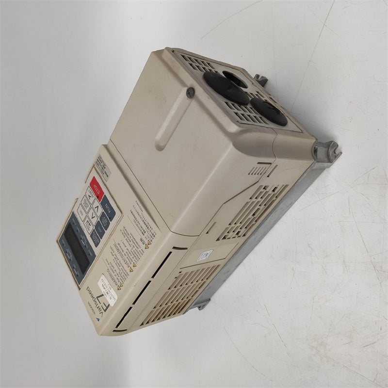 安川CIMR-F7A41P5變頻器