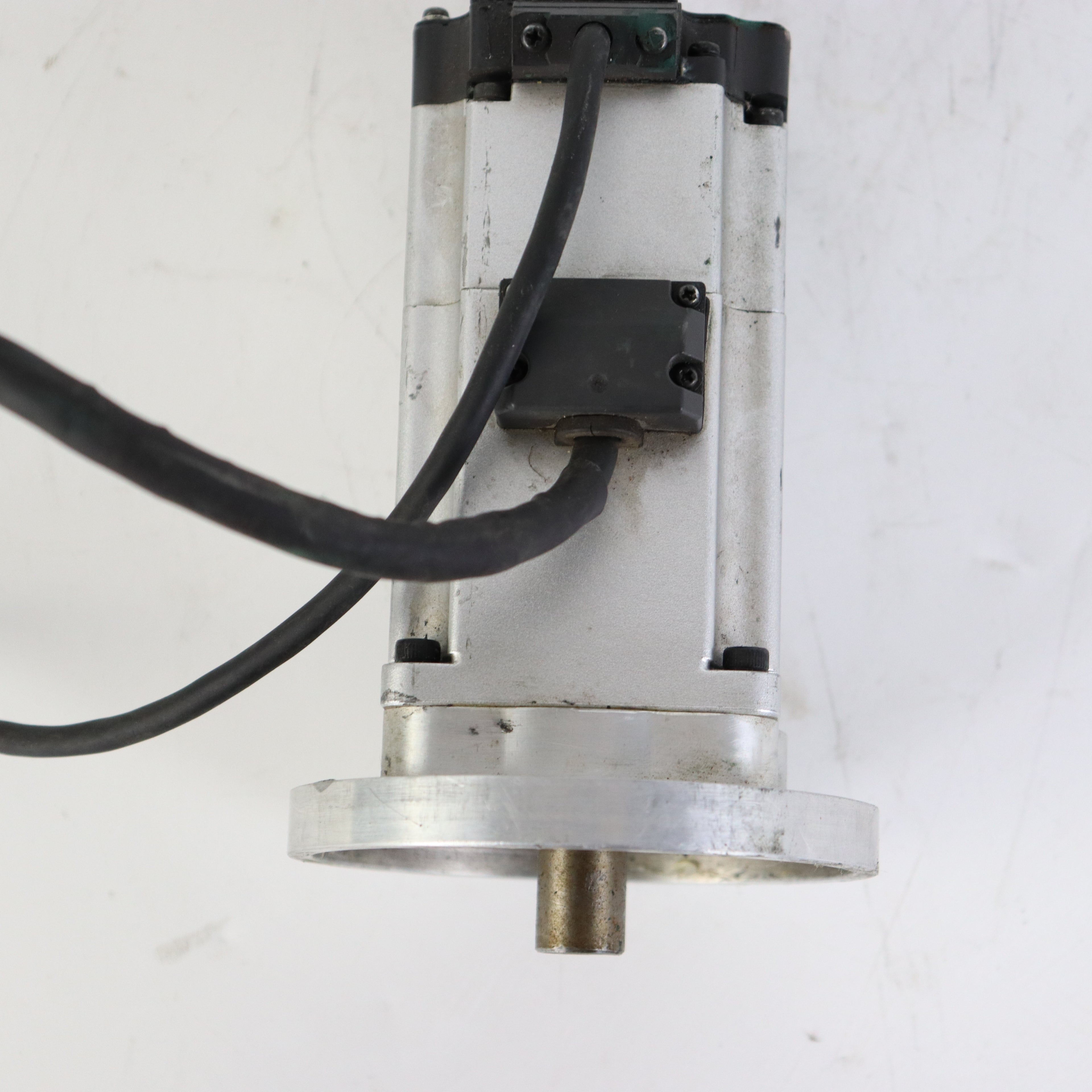 Panasonic MHMF042L1V4M Motor