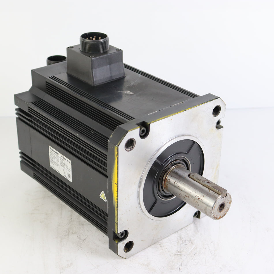 Panasonic MHME502SCHM2 motor