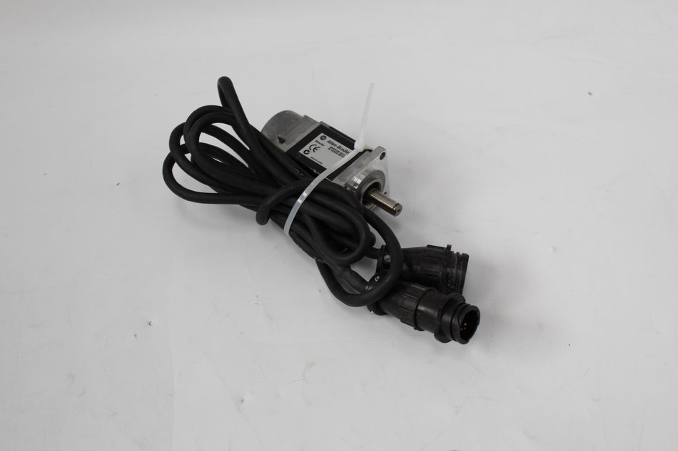 Allen Bradley TLY-A130P-BJ62AA Kinetix Servo Motor
