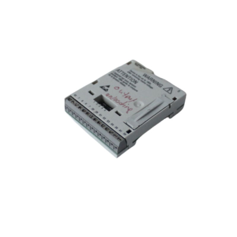 Lenze E82ZAFSC 標準 I/O 模組