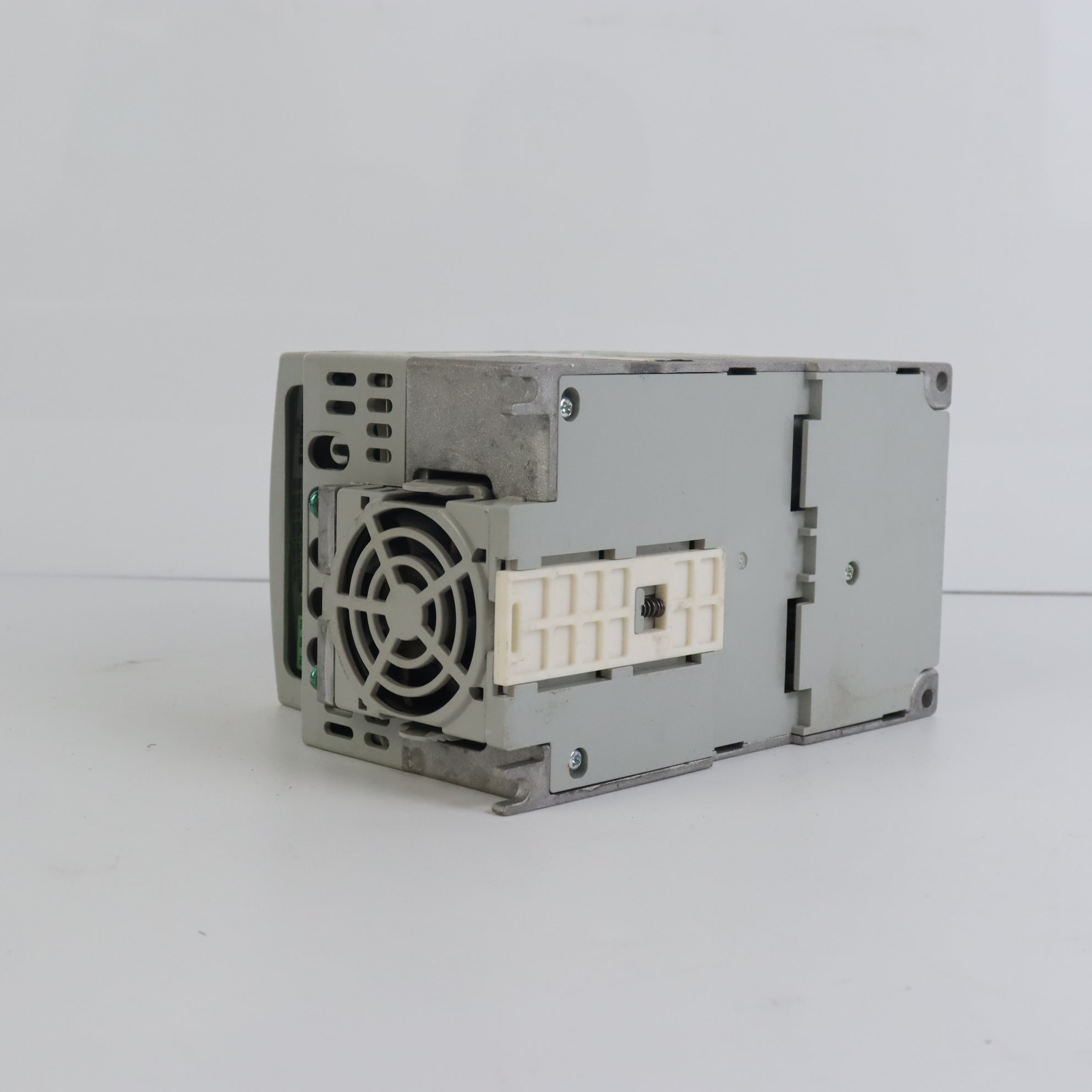 Allen Bradley 22F-D6P0N113 PowerFlex 4M-2.2 kW (3 HP) 交流驅動器