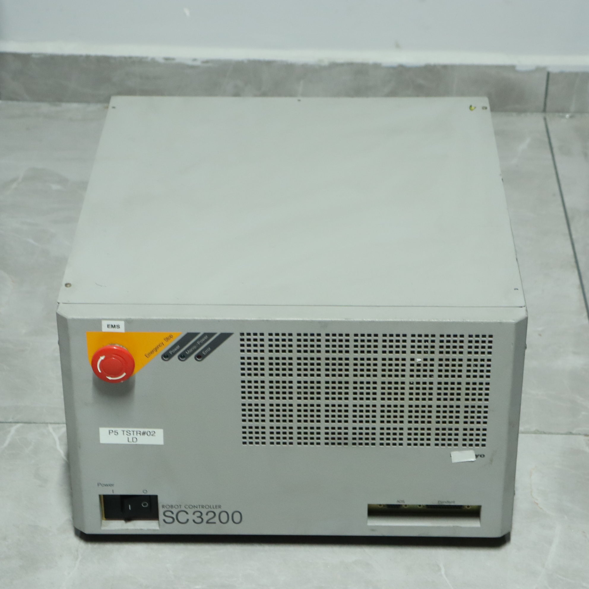 SANKYO SC3200-300機器人控制櫃