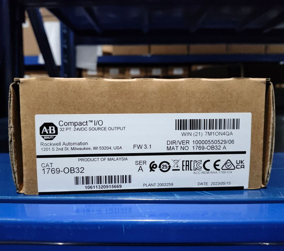 ALLEN BRADLEY 1769-OB32 1769-0B32 COMPACTLOGIX OUTPUT MODULE