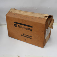 Load image into Gallery viewer, Allen Bradley MPL-B330P-MJ22AA AC Servo Motor
