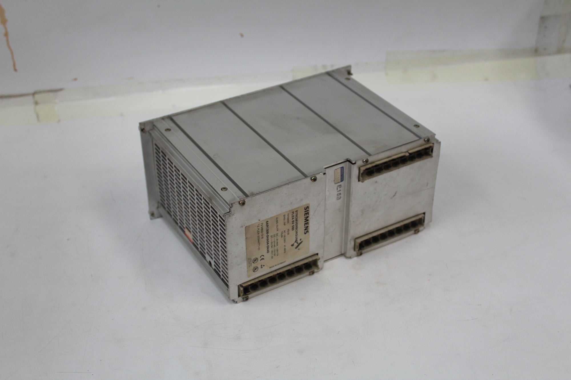 西門子電源6AR1306-0HA04-0AA0