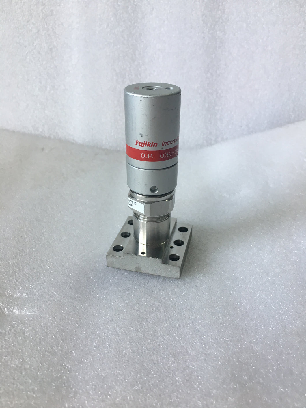 Fujikin 316L-P CWV-4-10 BU1XQ Pneumatic Valve