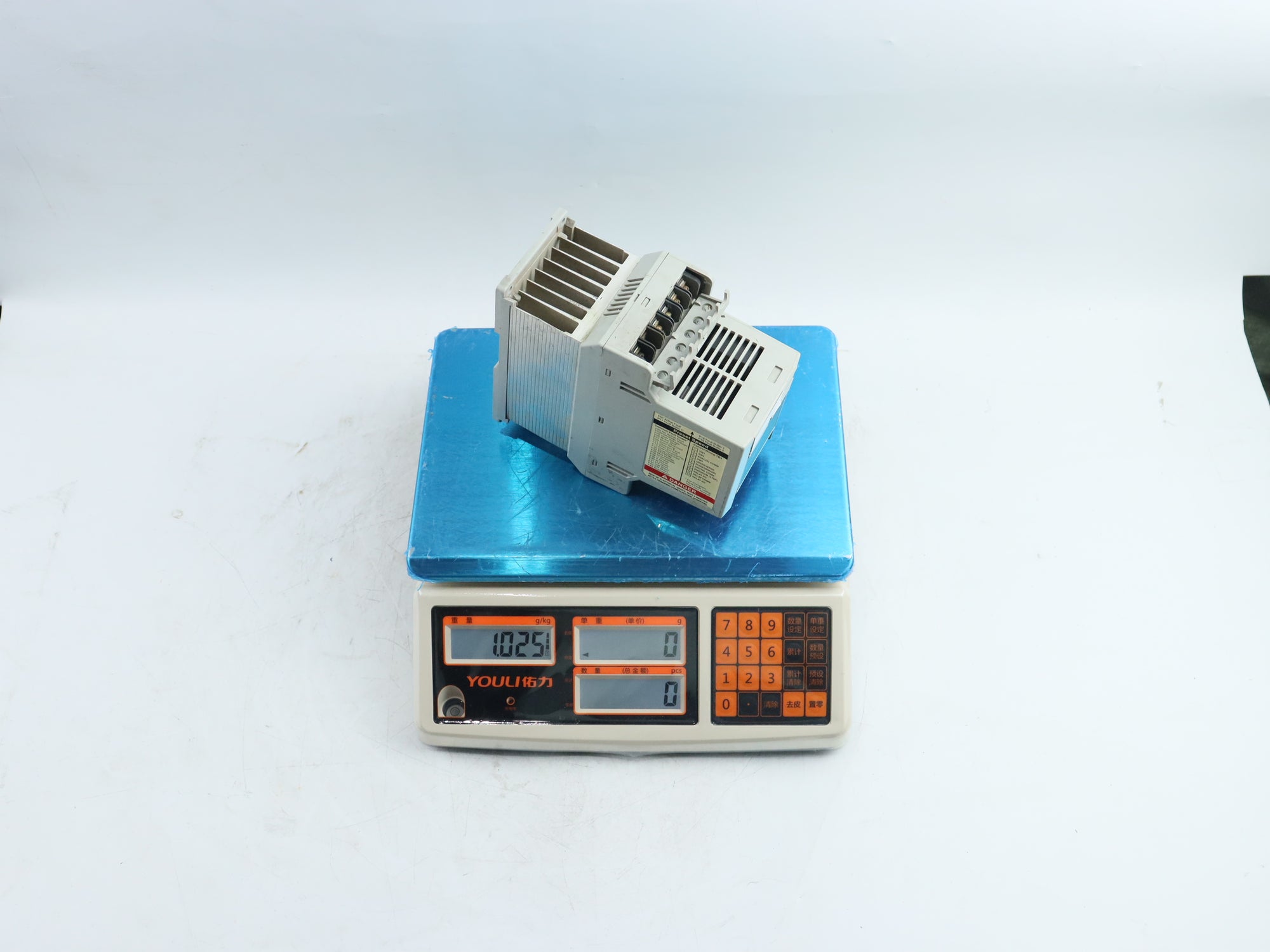 ALLEN BRADLEY 160S-AA04NPS1變頻器