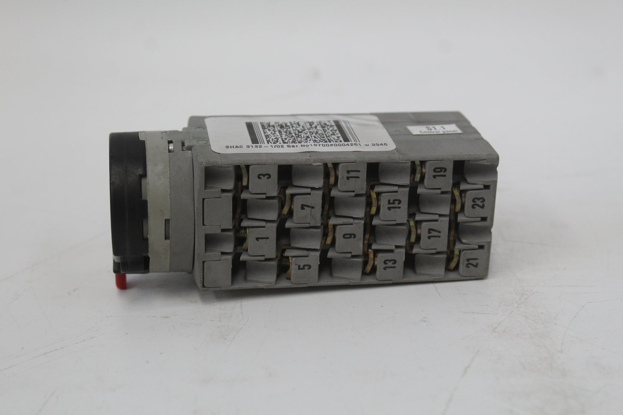 ABB Robotics Sonntheimer 3HAC3132-1/02 線束控制開關