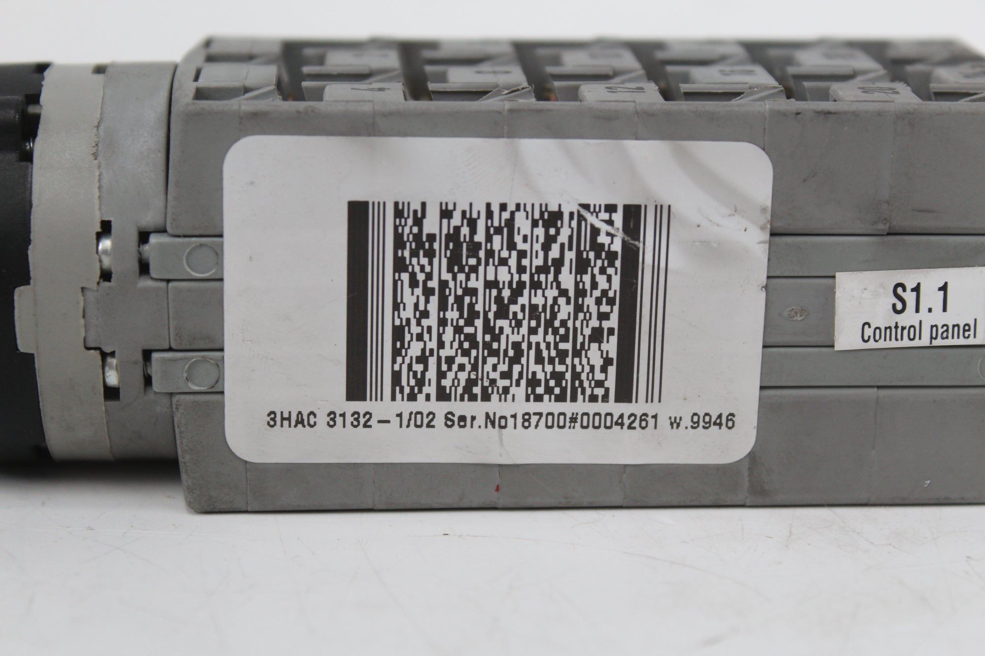 ABB Robotics Sonntheimer 3HAC3132-1/02 線束控制開關