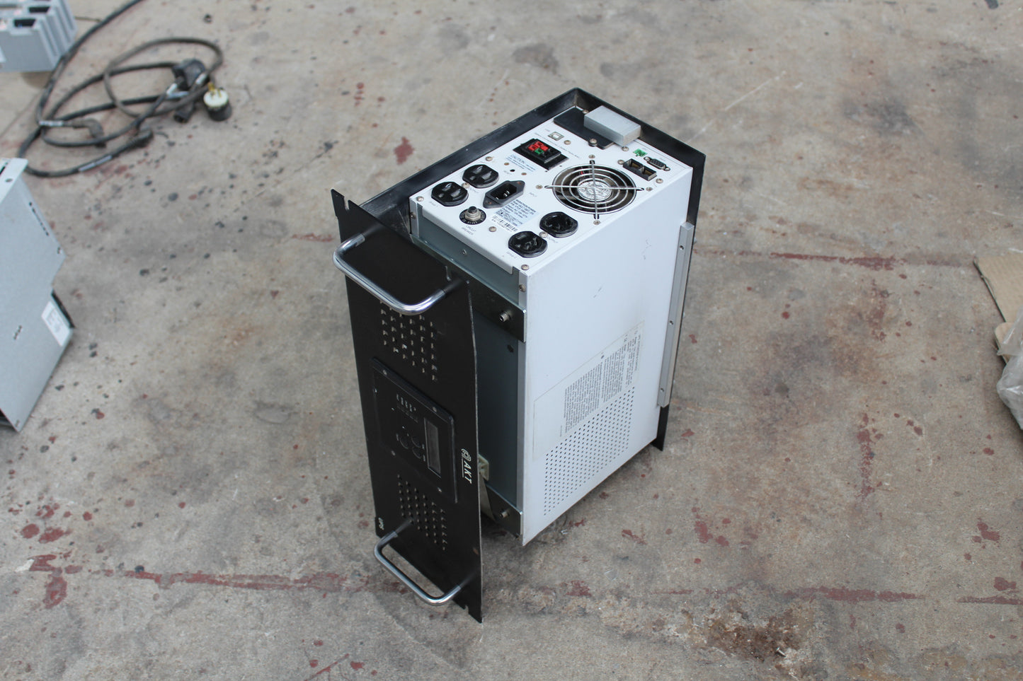 AKT VAULT 1000TL UPS Power