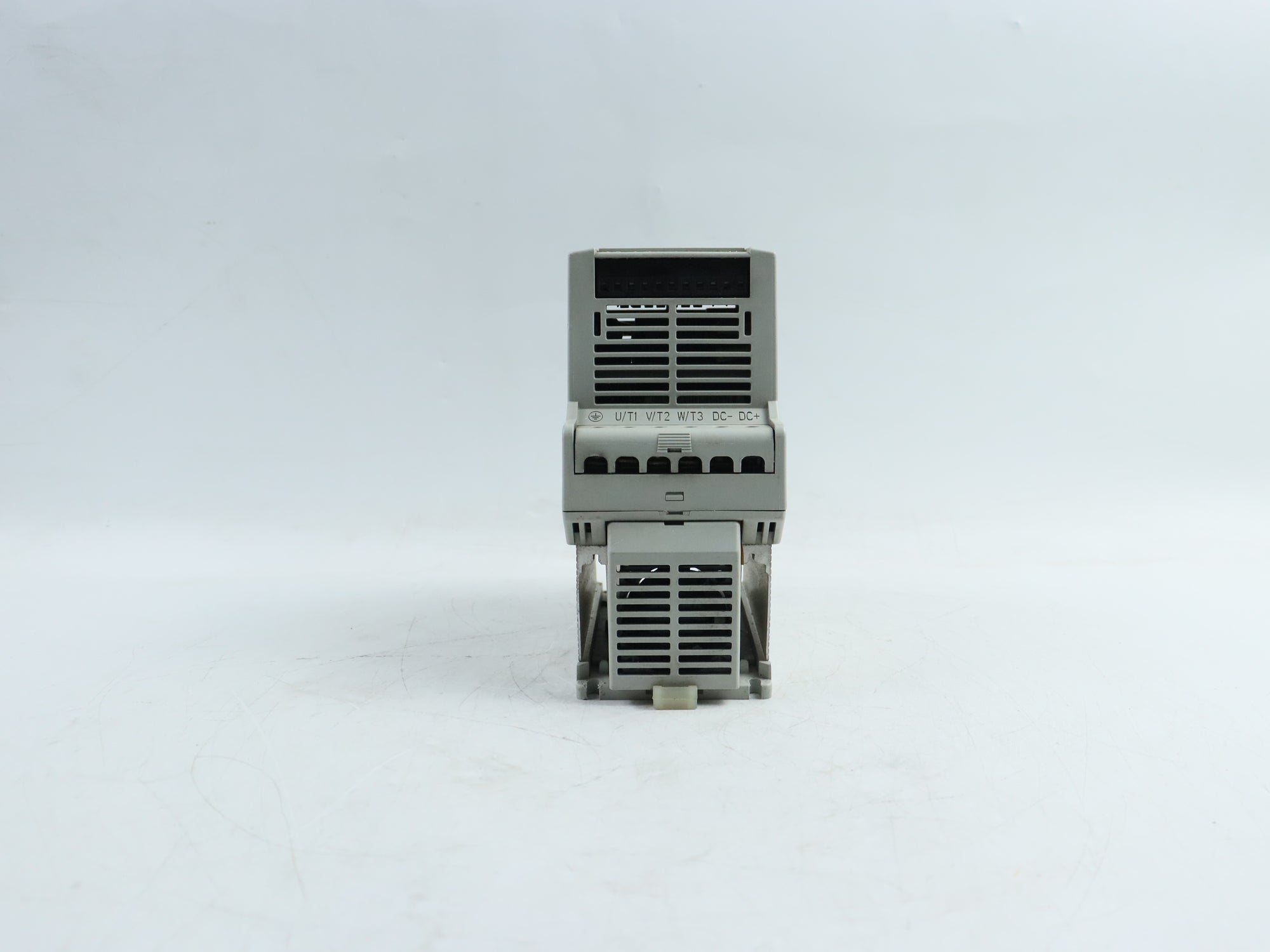 ALLEN BRADLEY 160-BA03NSF1 C系列變頻器