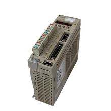 將圖片載入圖庫檢視器 YASKAWA SGDM-A5ADAY702-E AC Servo Drive Input 200-230V