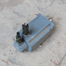 將圖片載入圖庫檢視器 Mitsubishi HA-SH352 AC Servo Motor Input 135V