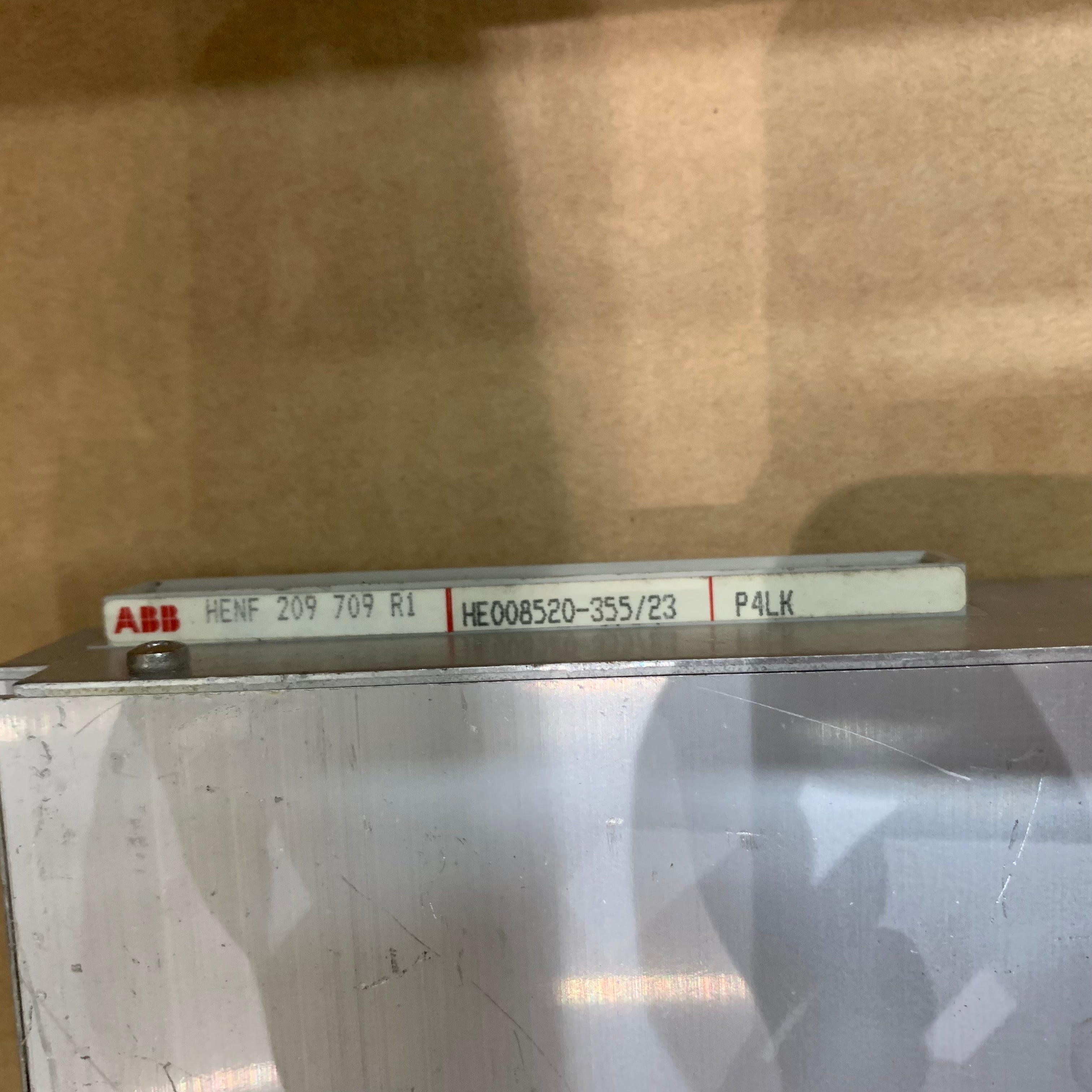 ABB HENF209709R1 HE008520-355/23 Card