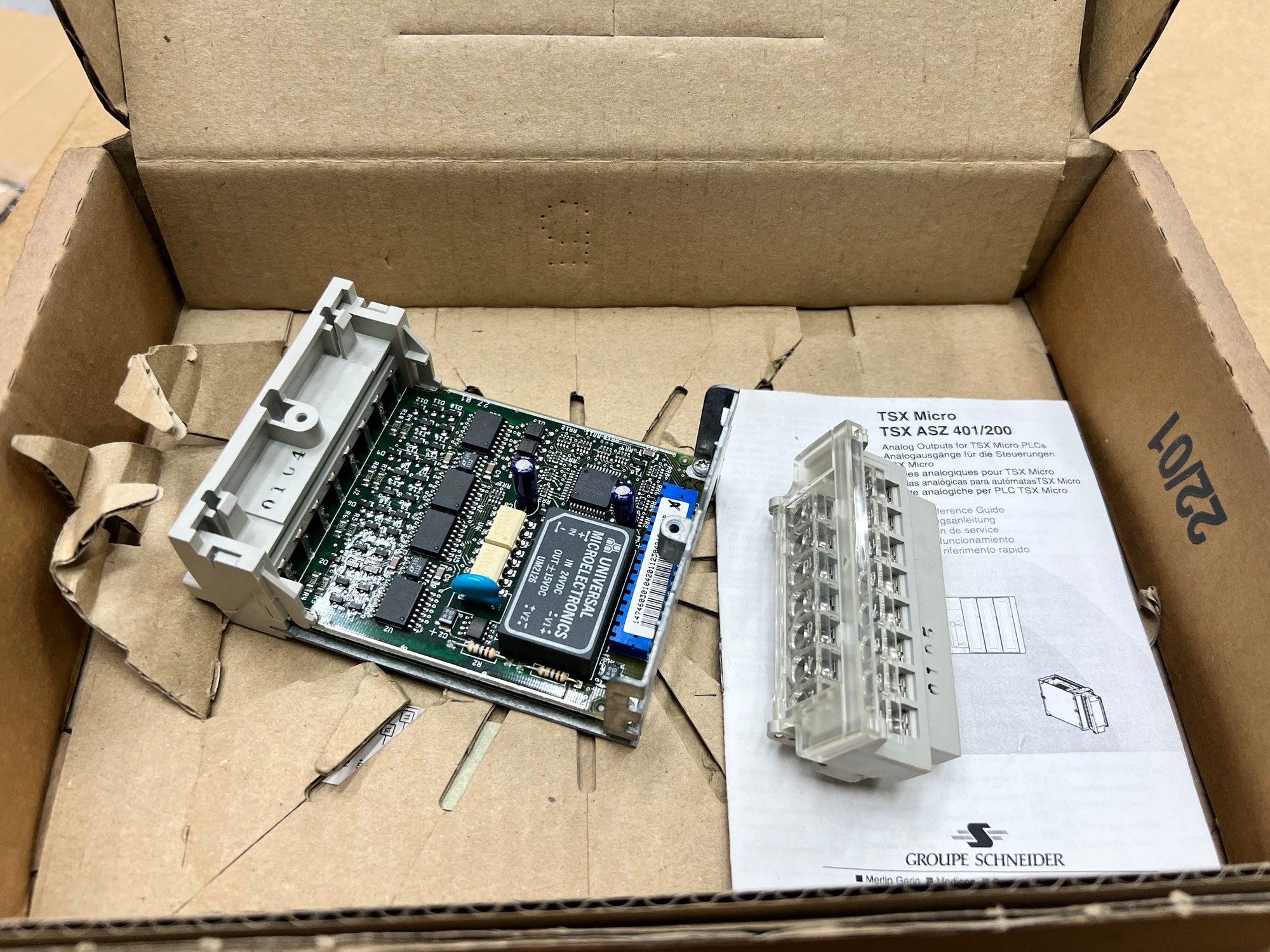 施耐德TSXASZ401 PLC輸出模組