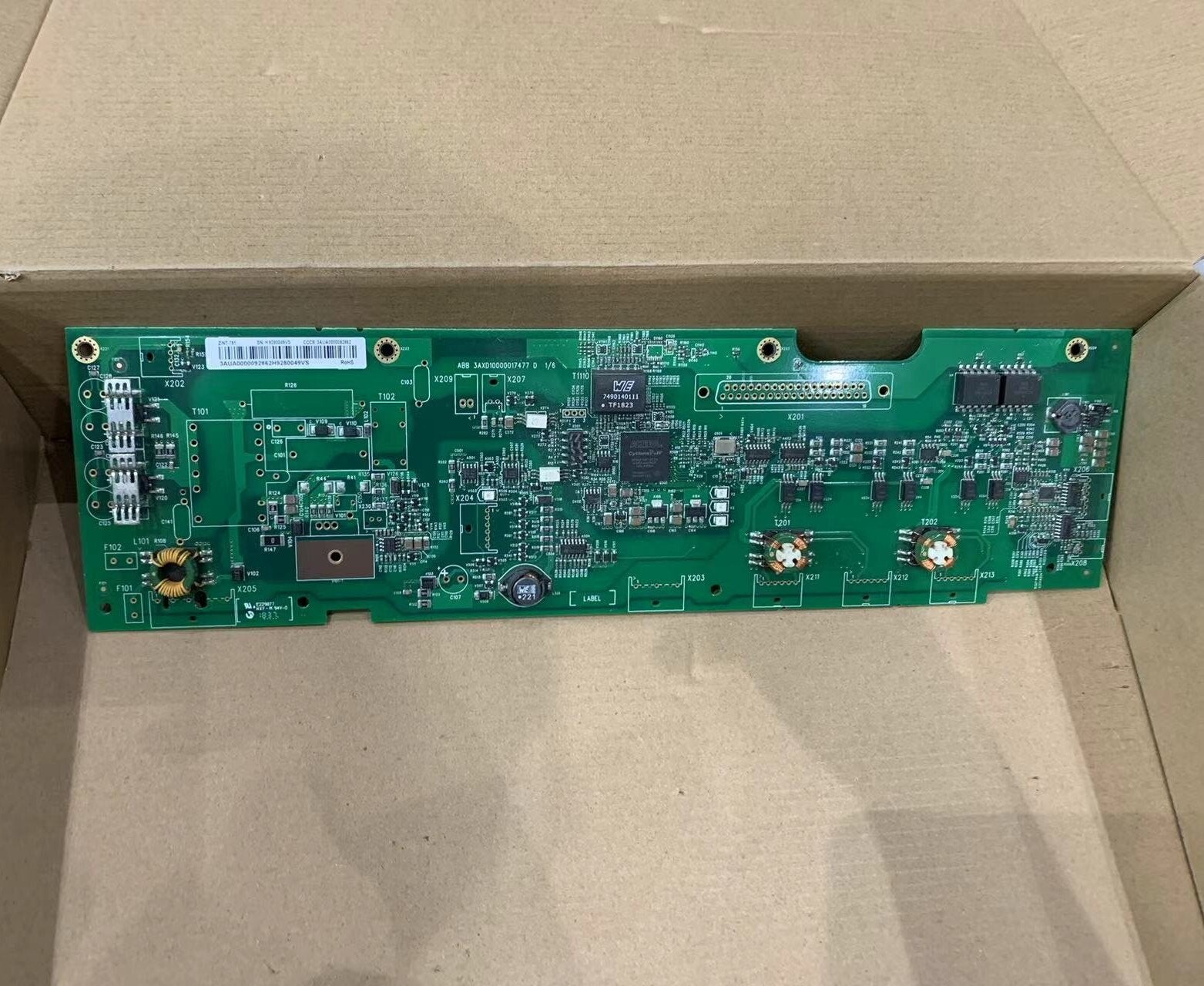 ABB ZINT-751 ACS800 驅動板