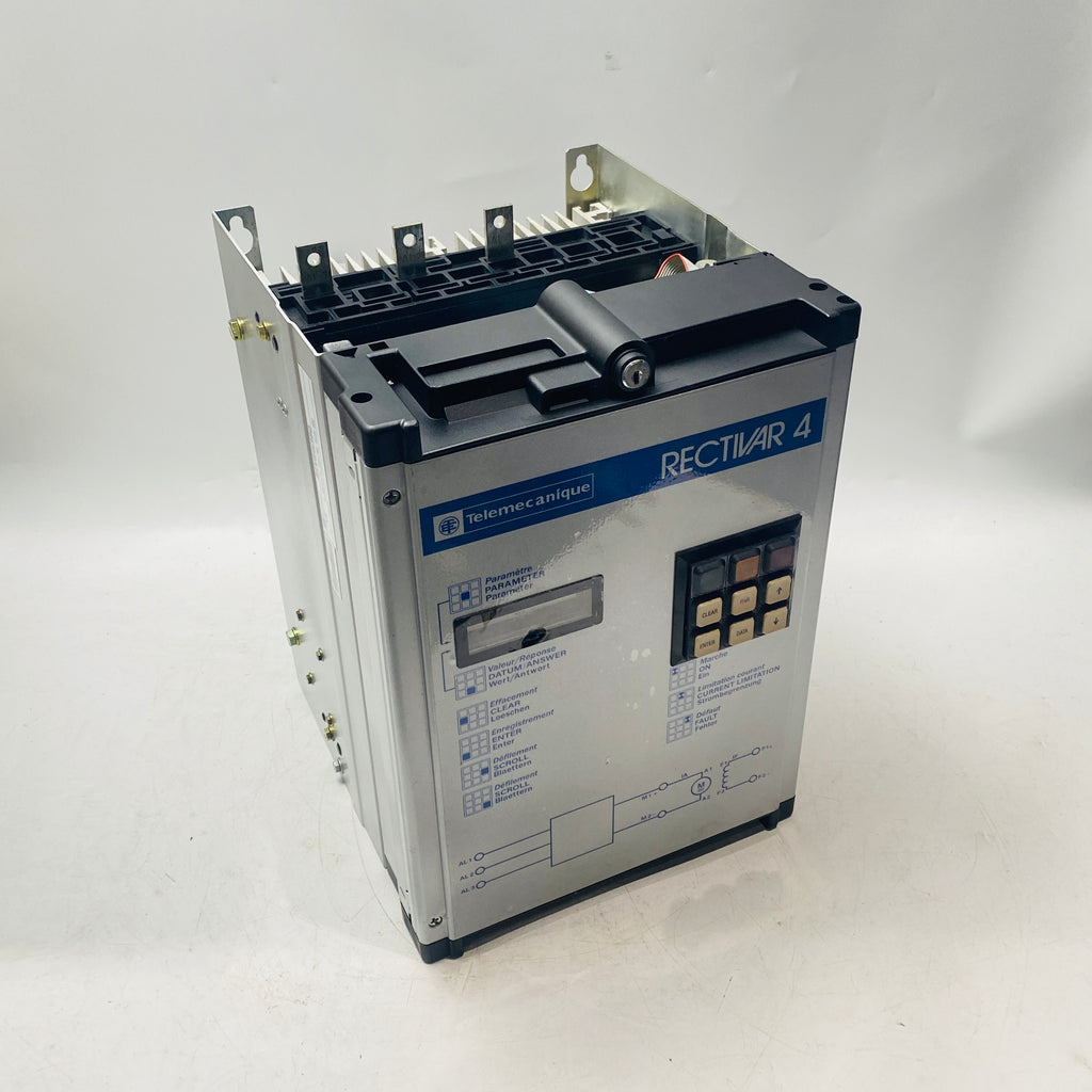Schneider RTV84C18Q Automation Control Module