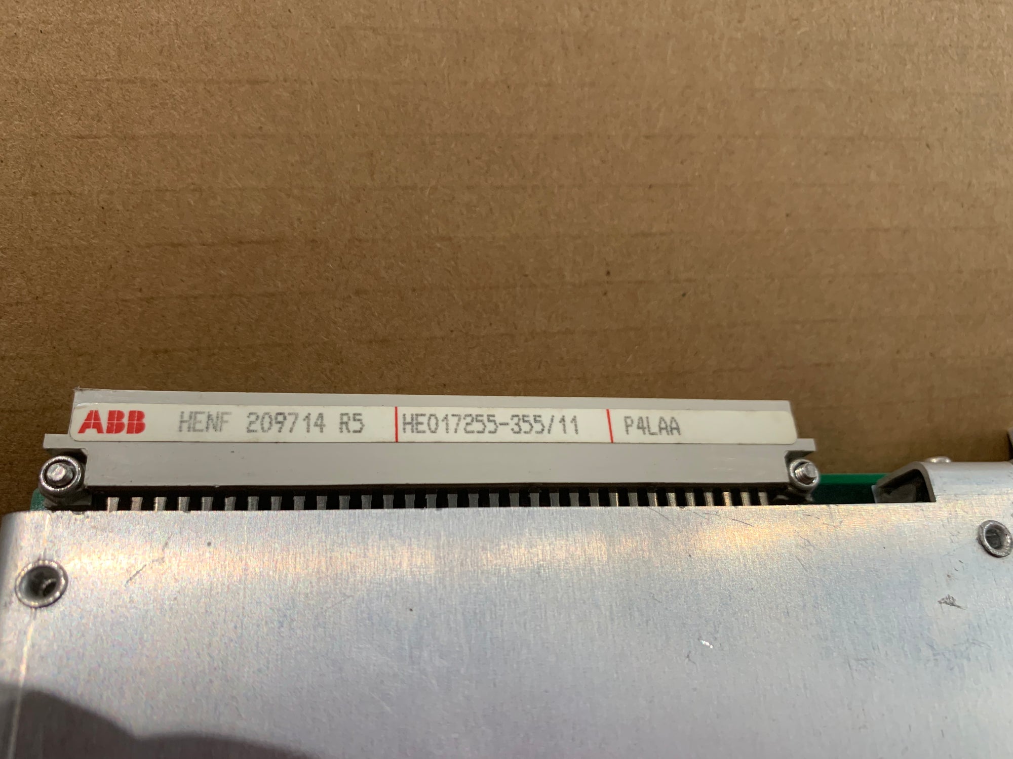 ABB HE017255-355/11 P4LA卡