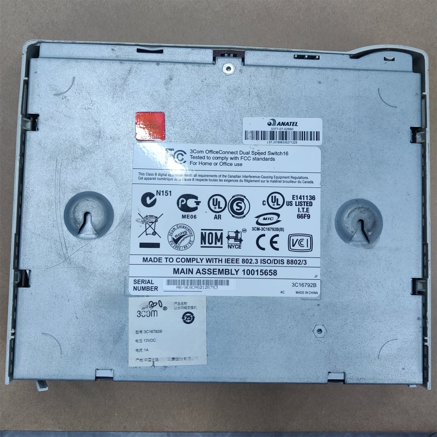 3com 3C16792B 10/100Mbps 16 連接埠辦公室連接雙速交換器 - 不含電源