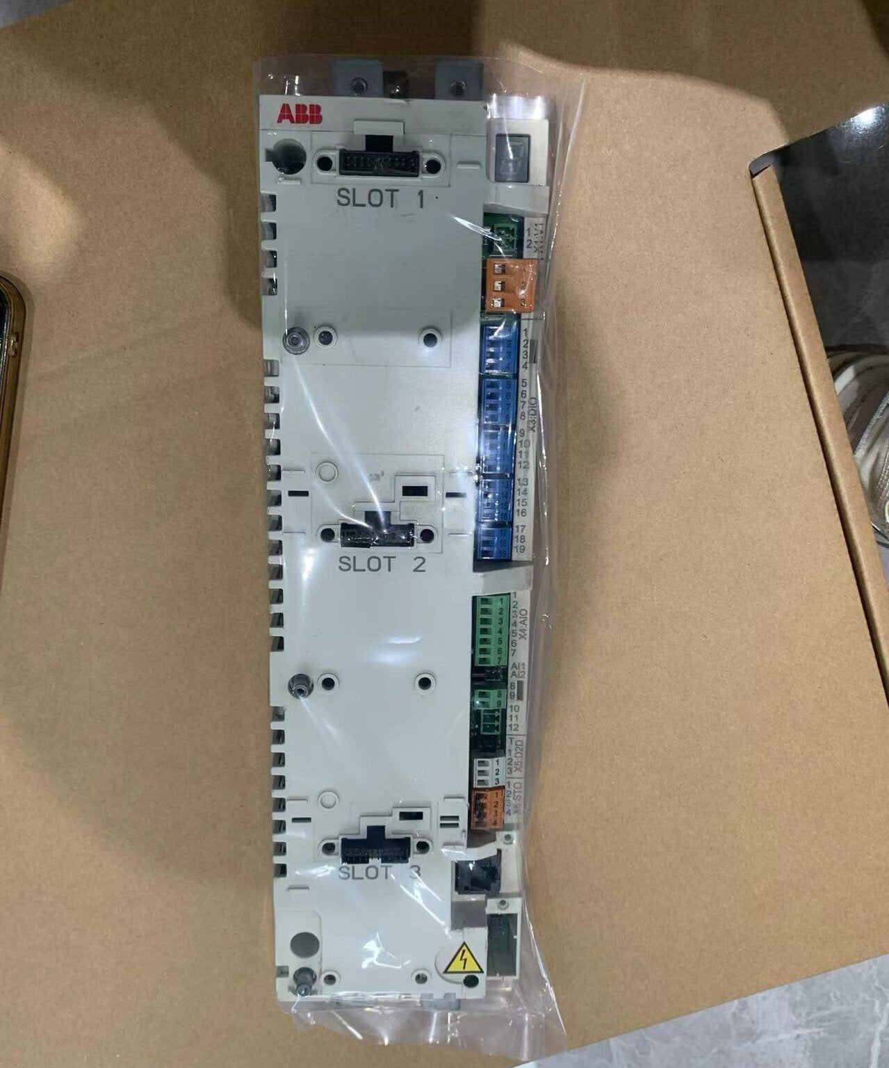 ABB JCU-01緊湊型模組