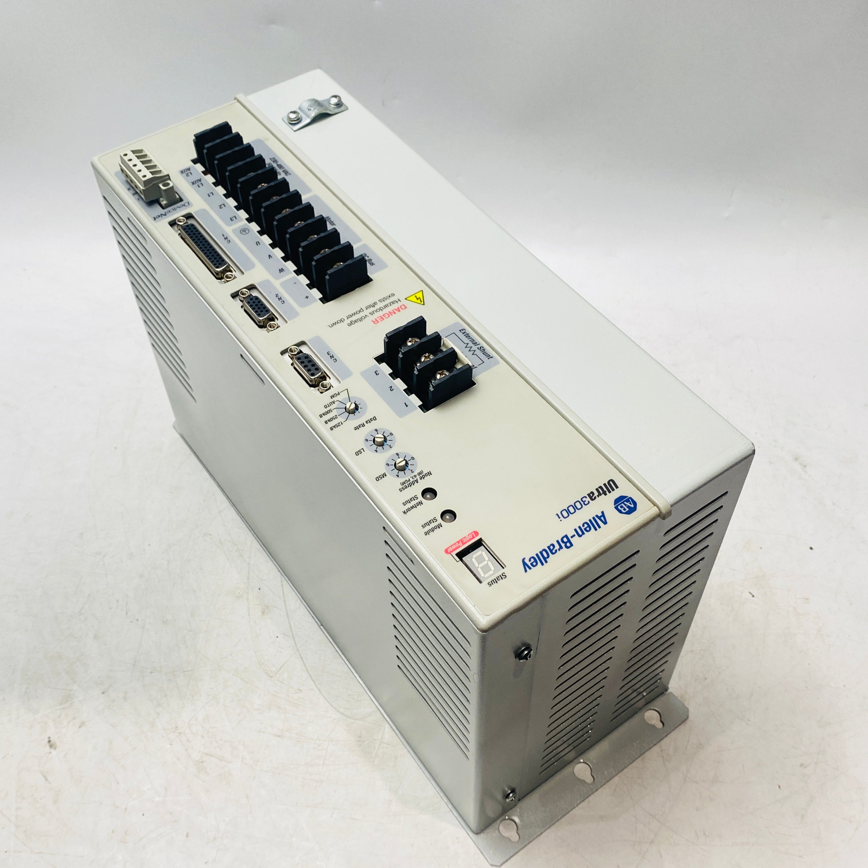AB 2098-DSD-HV030X-DN Servo drive