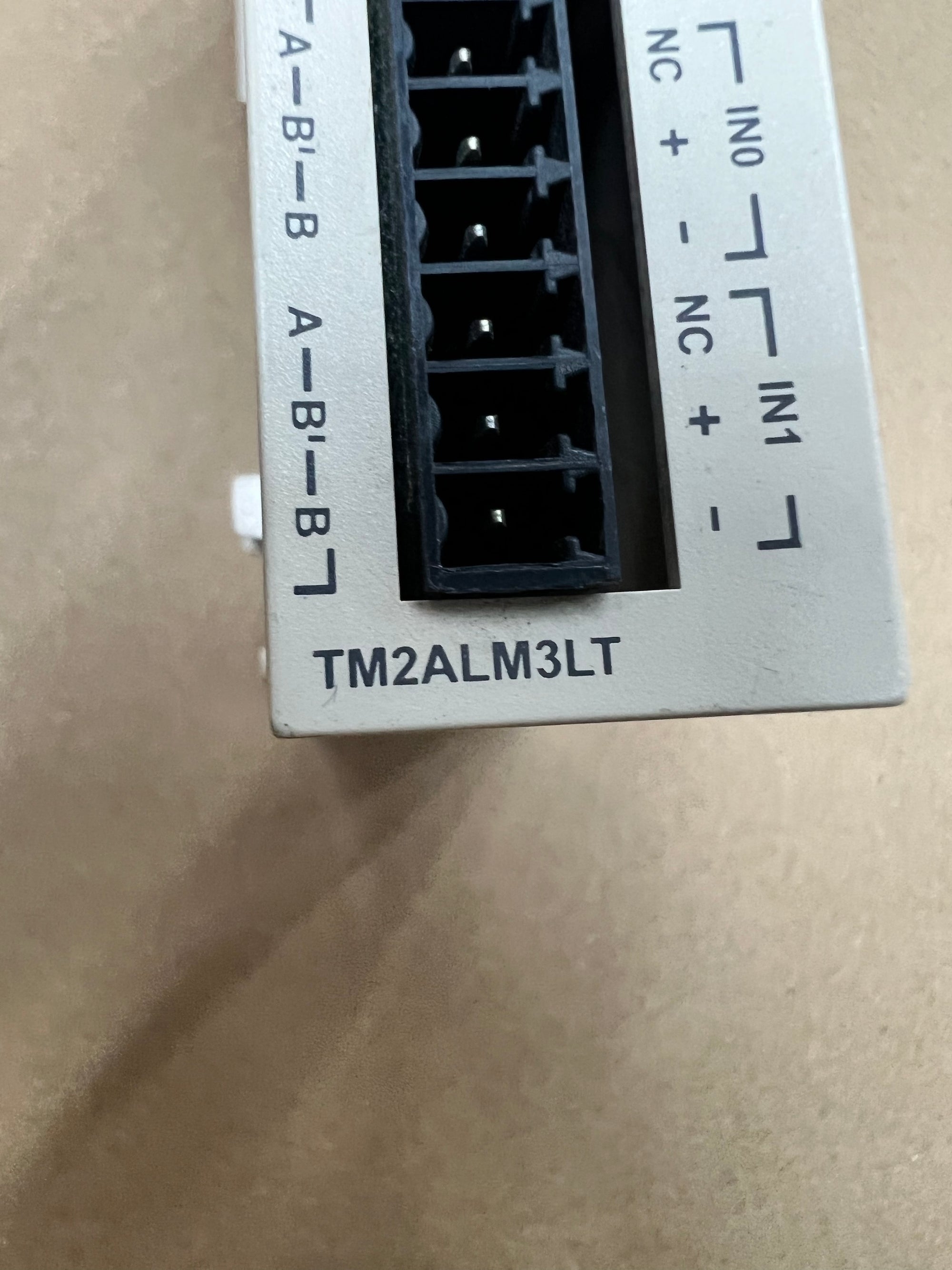 施耐德電機TM2ALM3LT類比量I/O模組