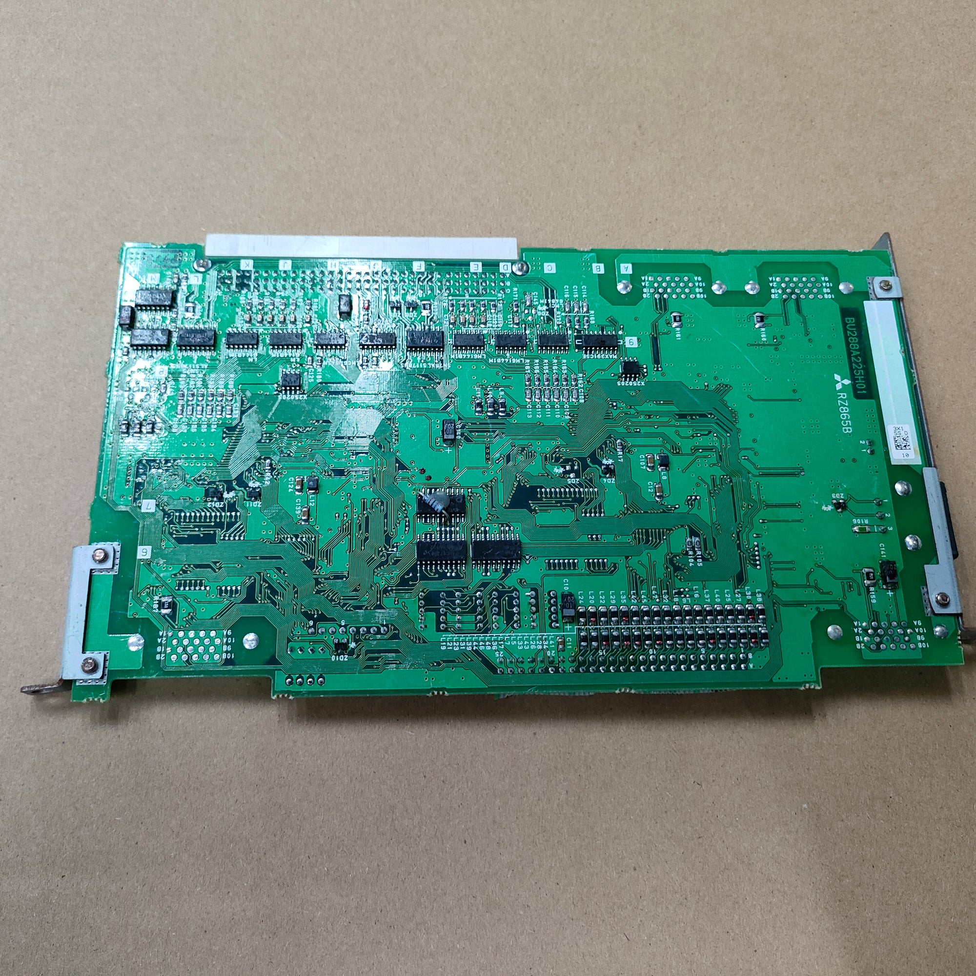 Mitsubishi RZ865B BU288A225G51 Robot Control Board