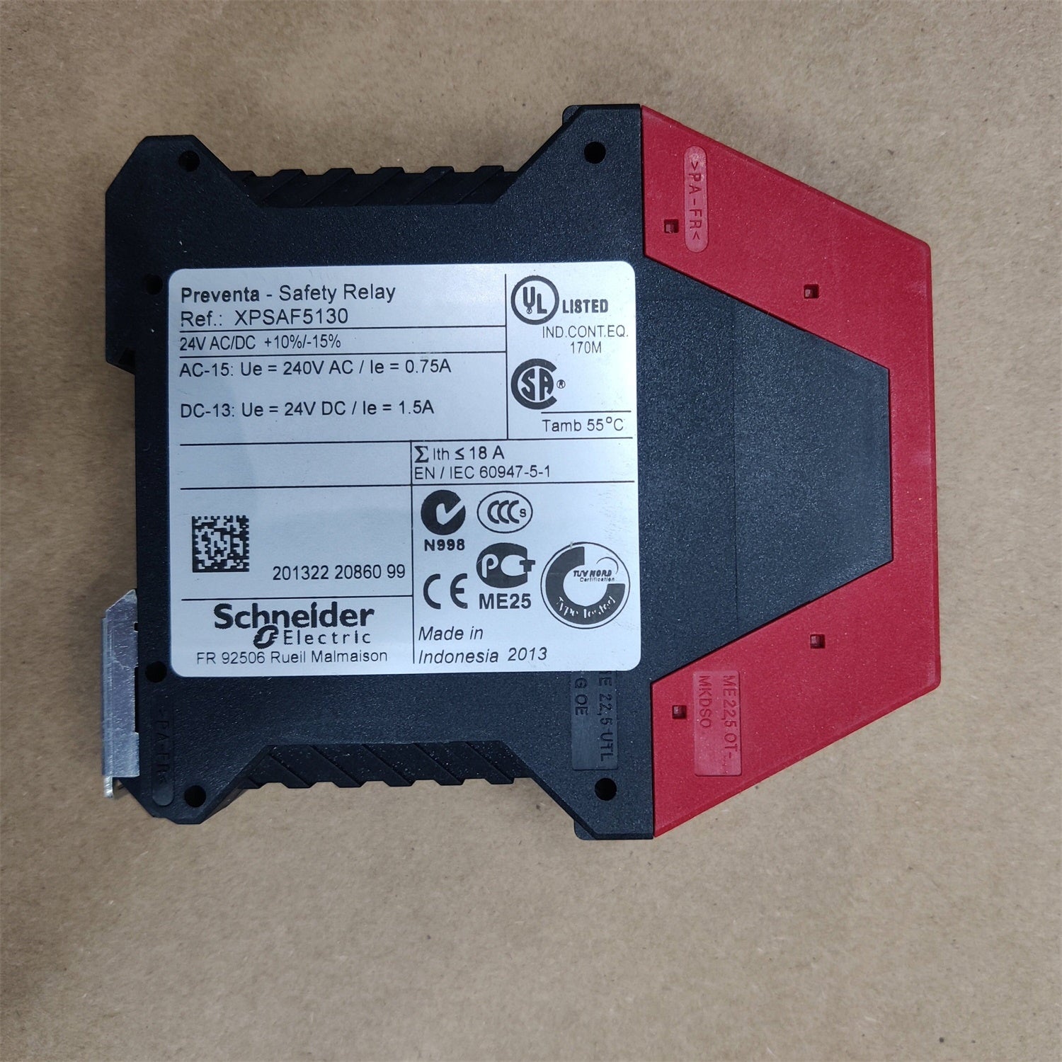 全新施耐德 XPS-AF5130 安全繼電器