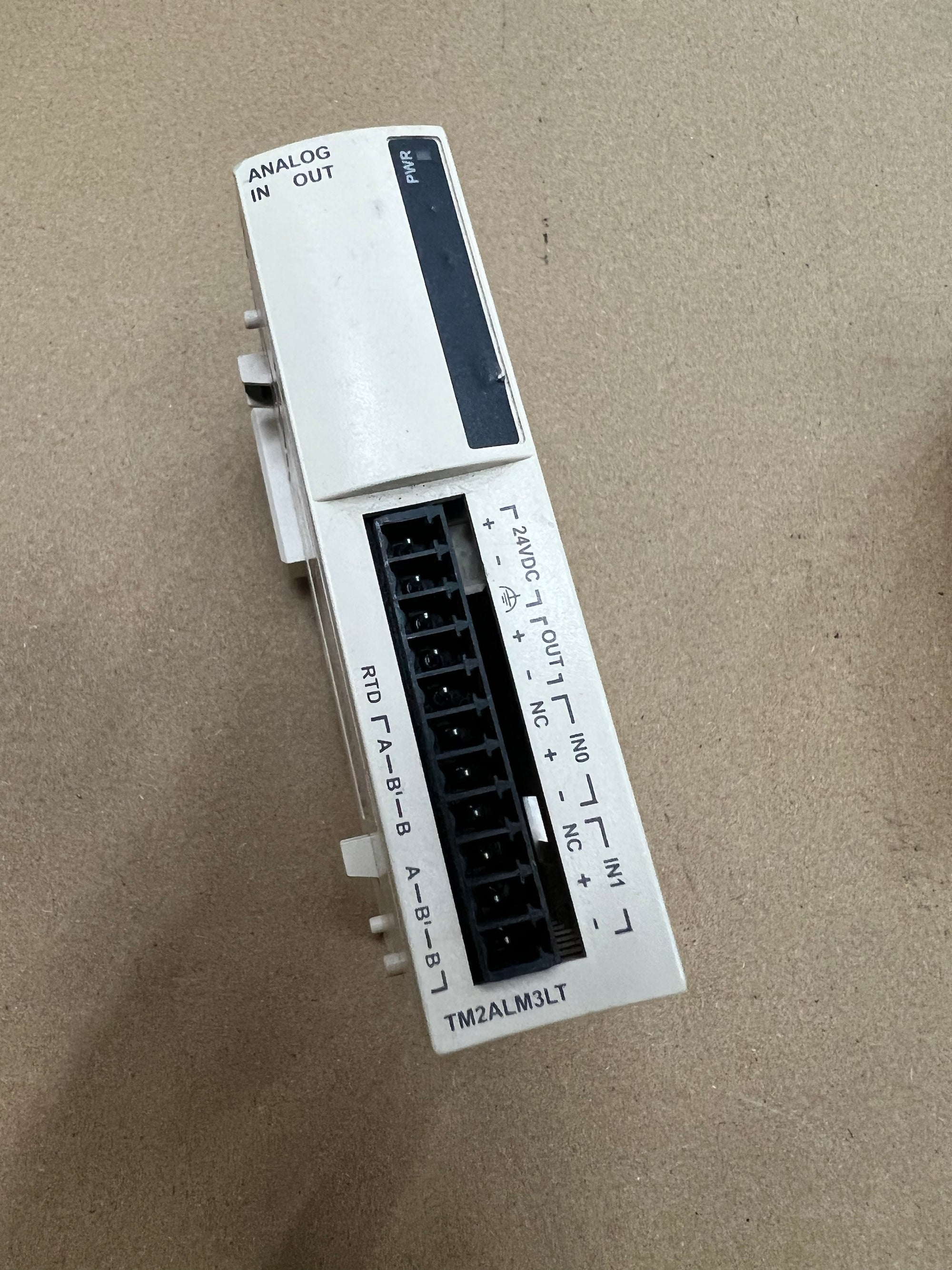 施耐德電機TM2ALM3LT類比量I/O模組