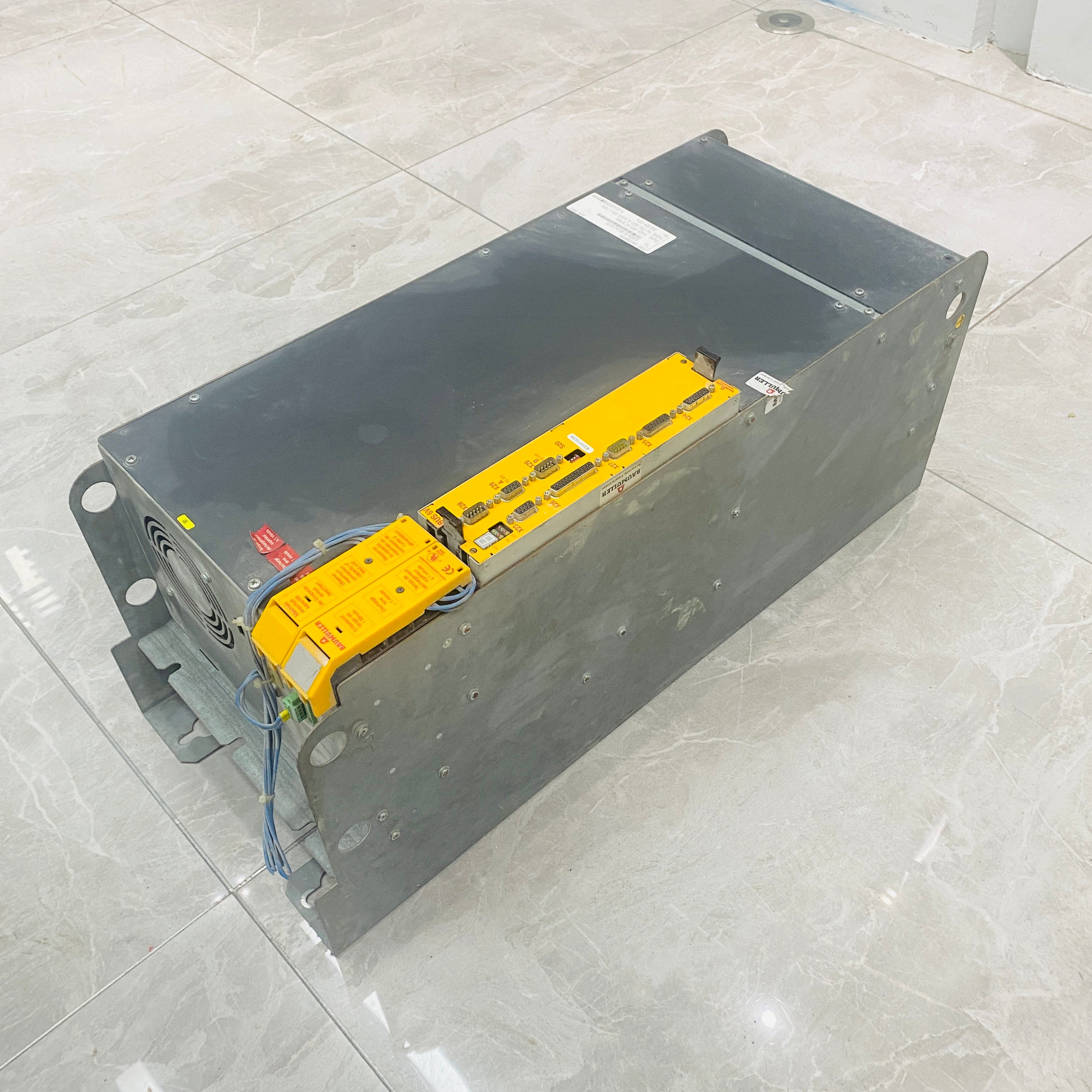 Baumuller BUM63S-150/195-54-O-M-005 Drive