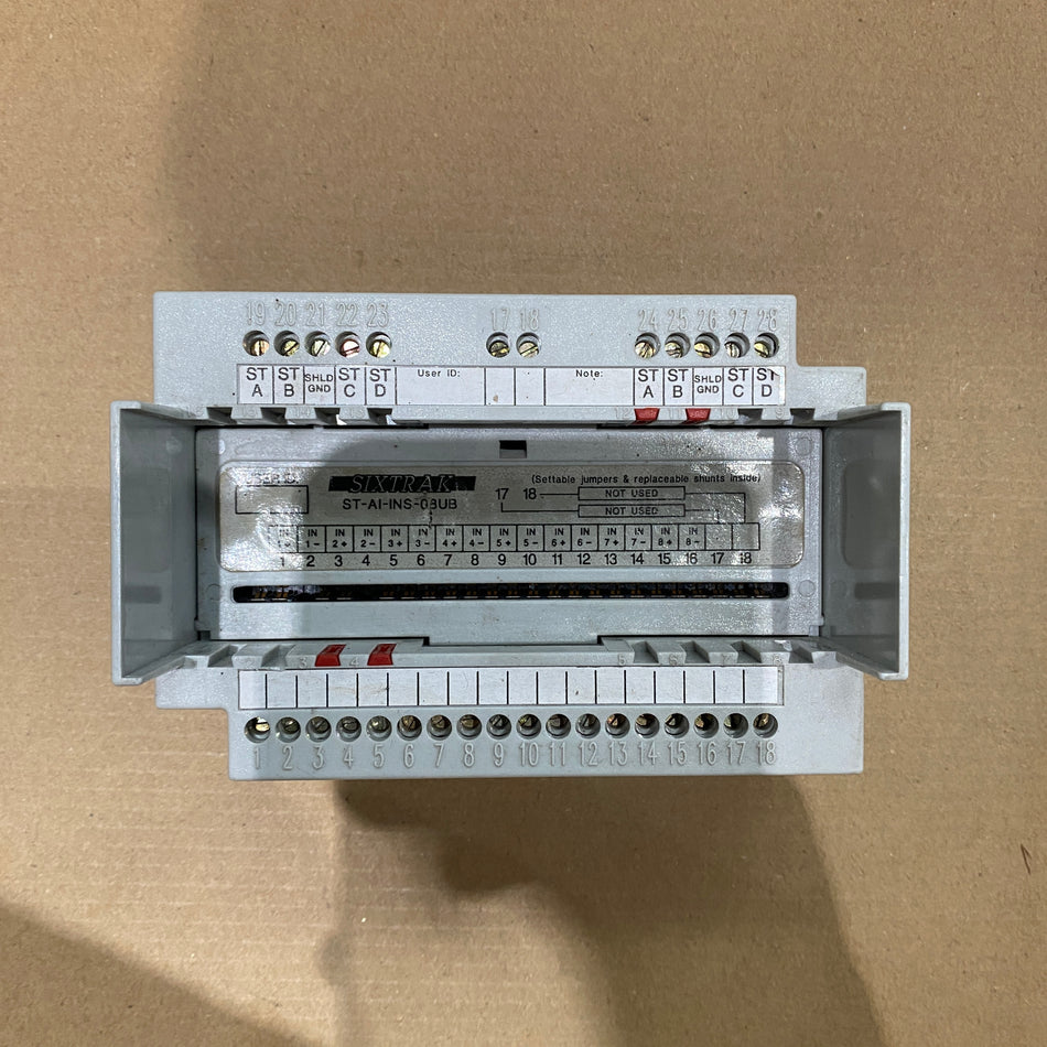 Sixtrak ST-AI-INS-08UB 類比輸入模組