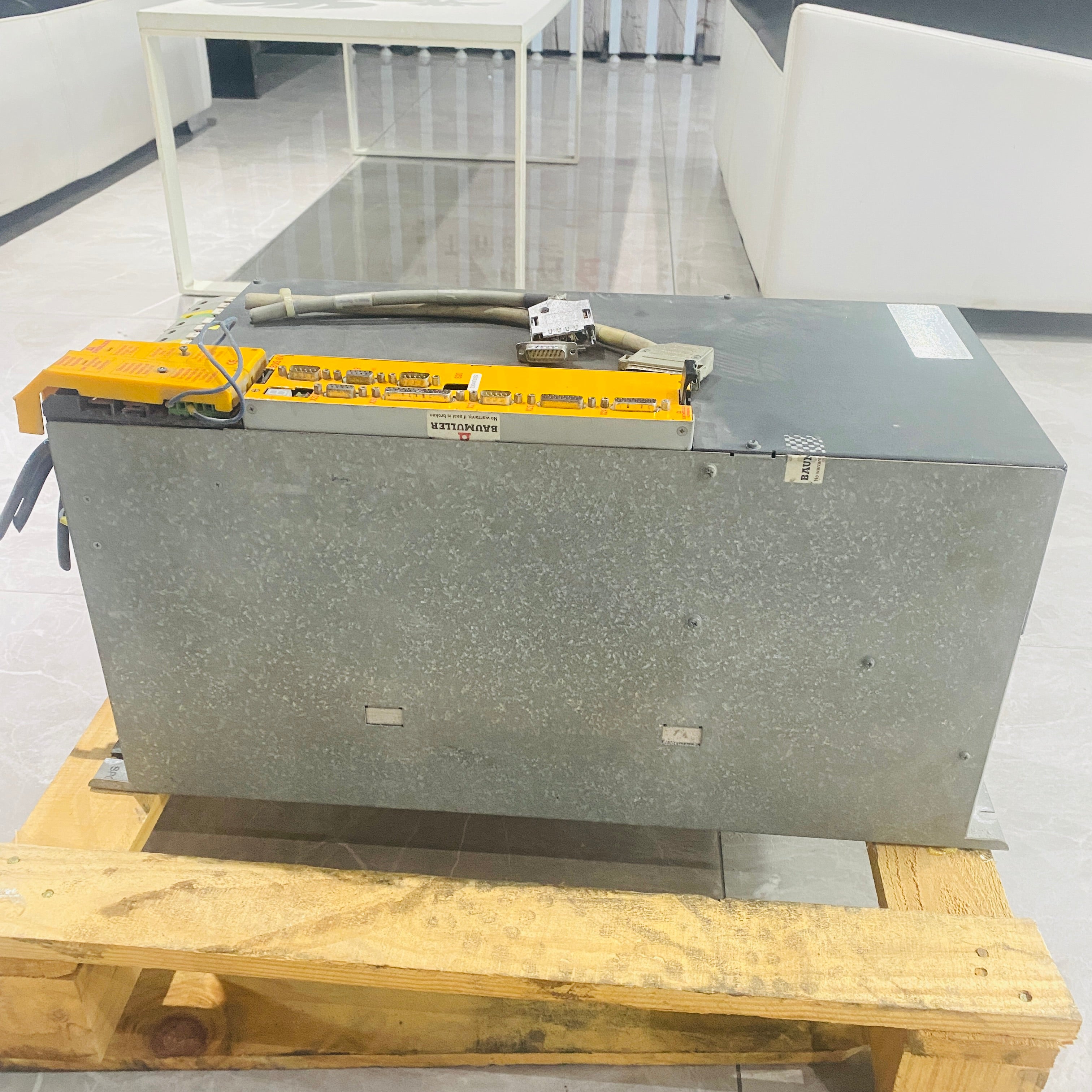 Baumuller BUM62T-100/130-54-M-034 SERVO DRIVE