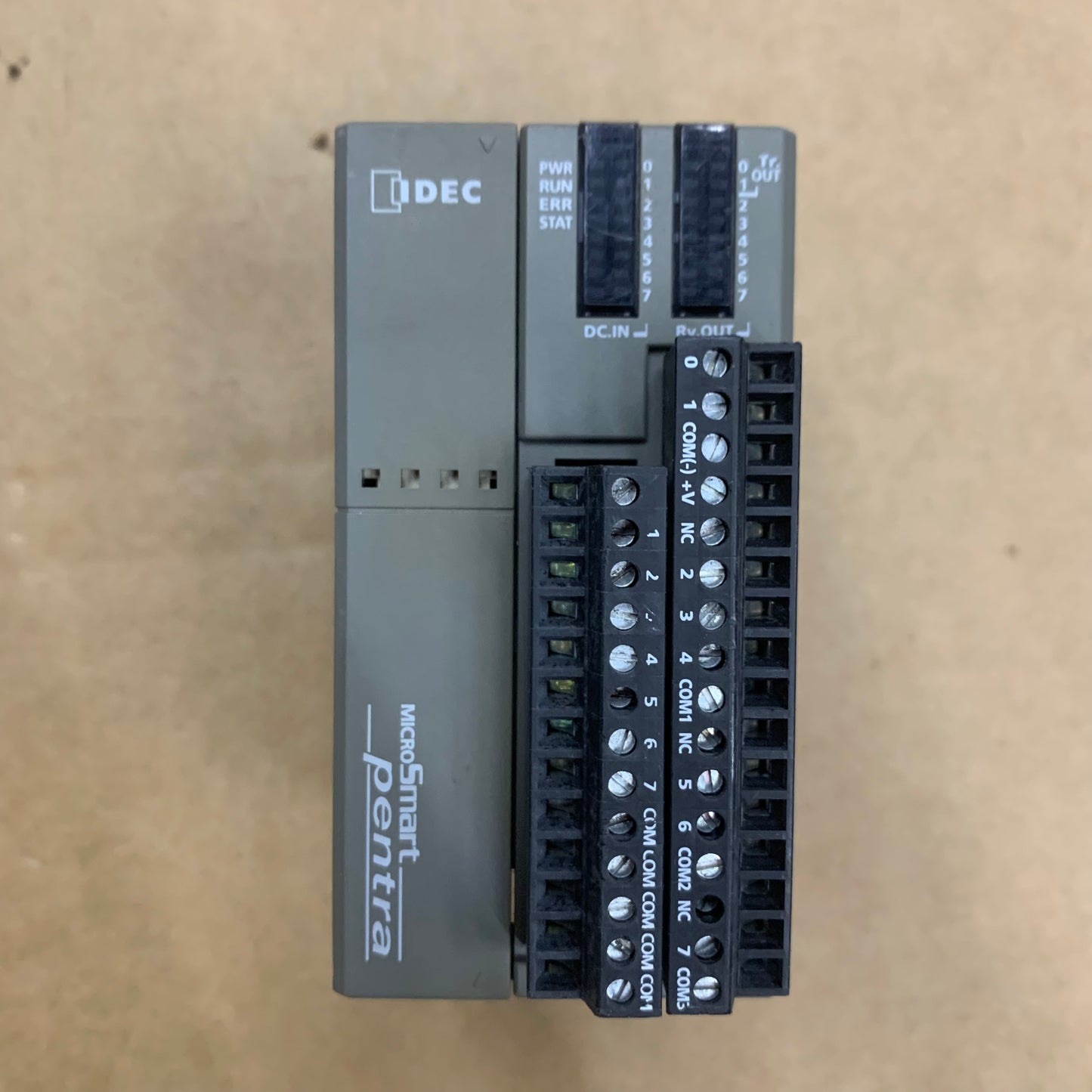 IDEC FC5A-D16RK1 Controller Module