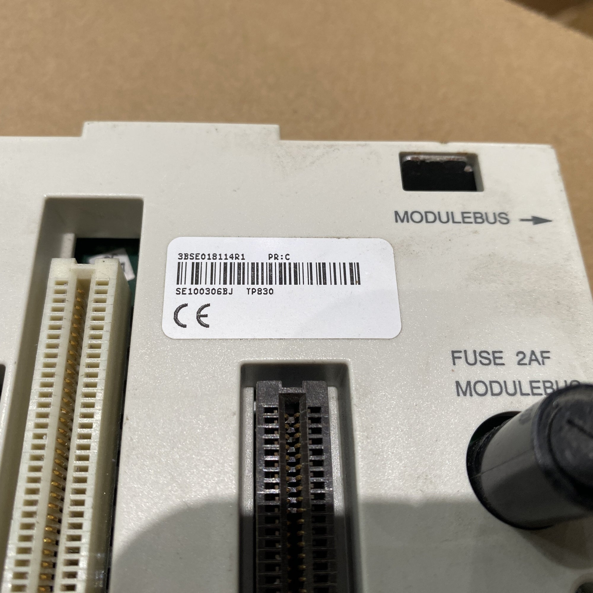ABB 3BSE018114R1 底板模組 TP830