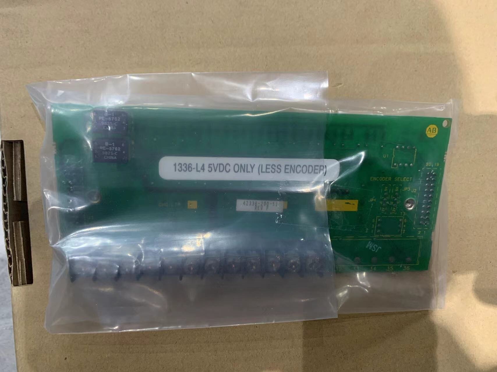 Allen Bradley 1336-L4 主機板