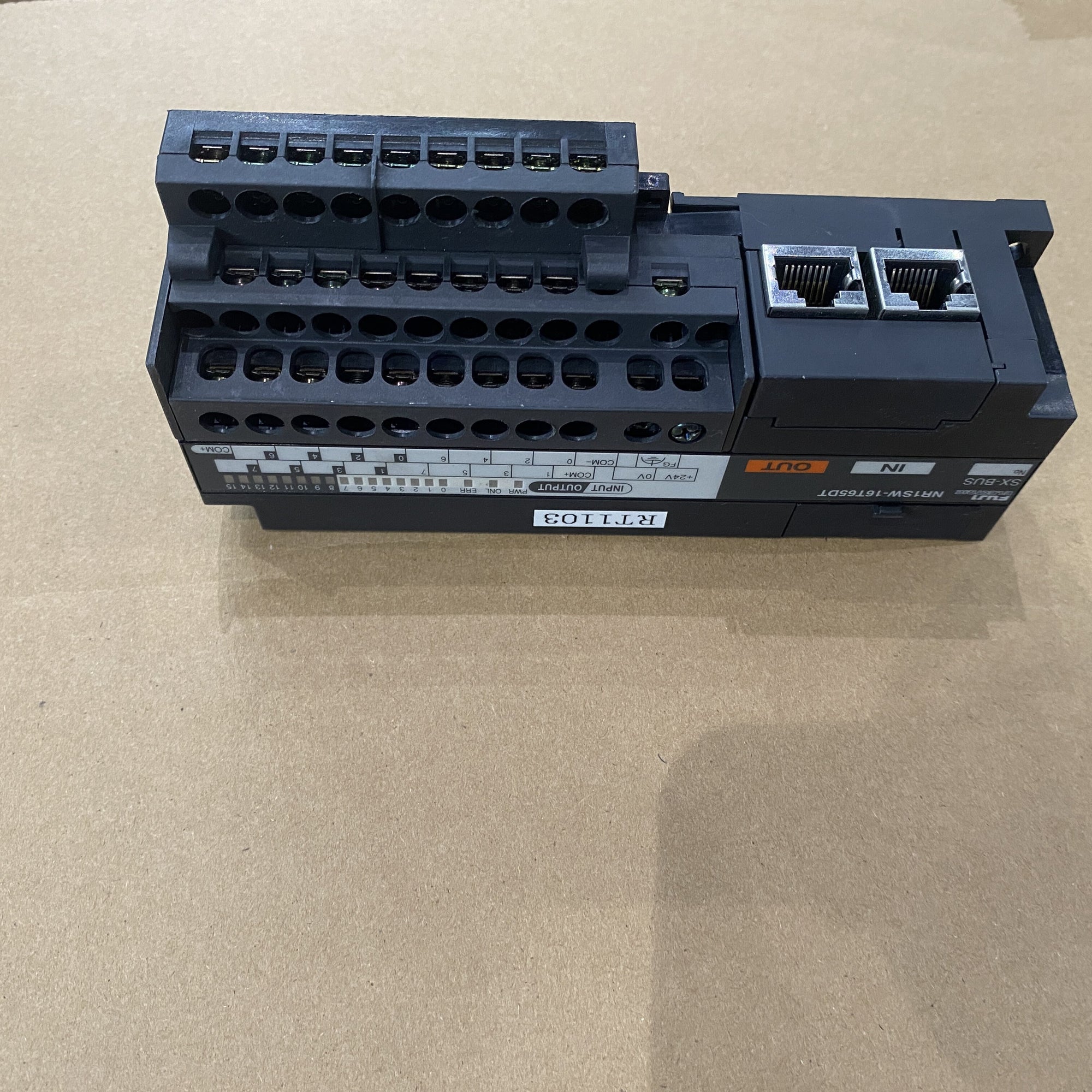 富士NR1SW-16T65DT I/O終端PLC