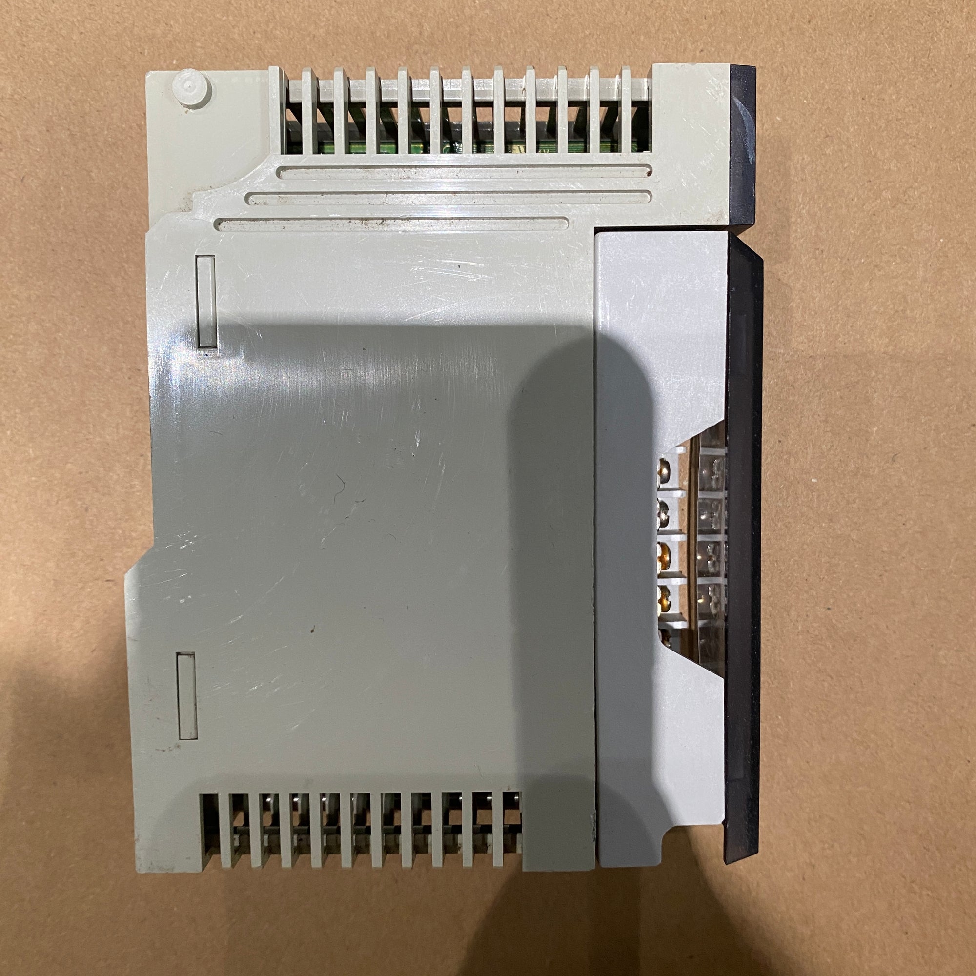 安川JAMSC-120DA154300 Memocon GL120 PLC模組