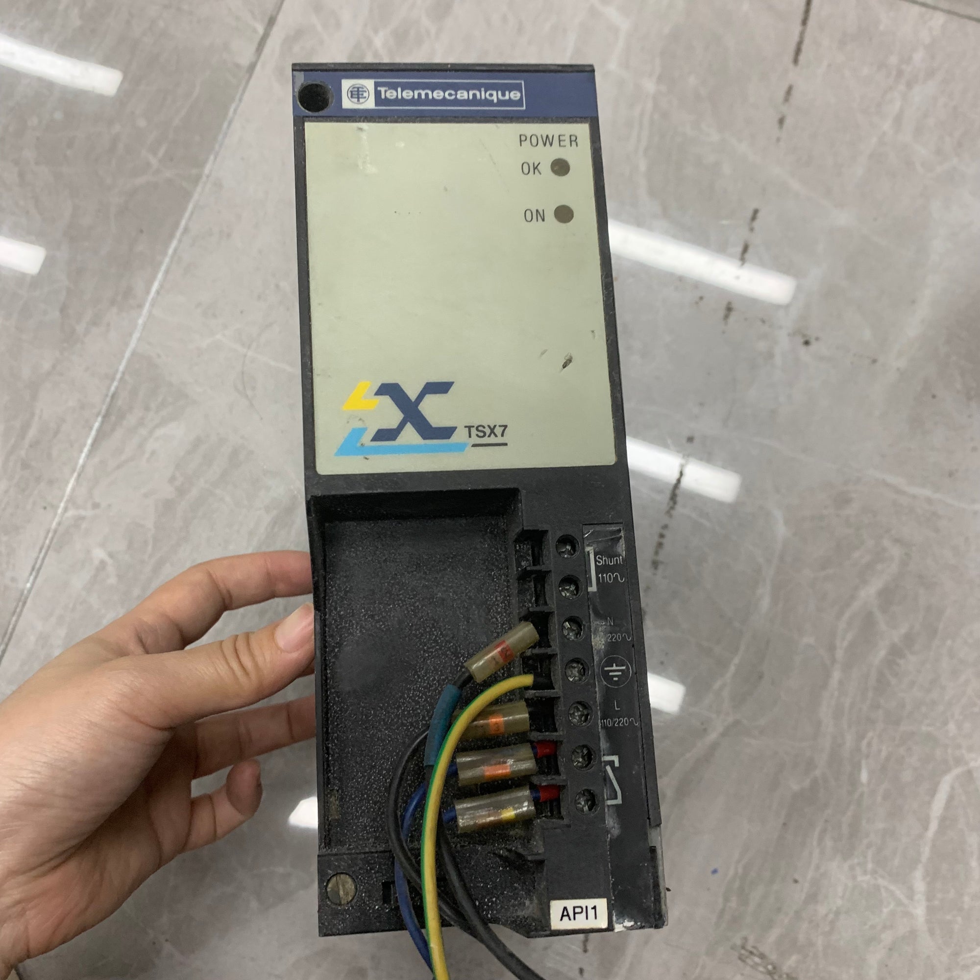 施耐德電機Telemecanique TSXSUP40電源