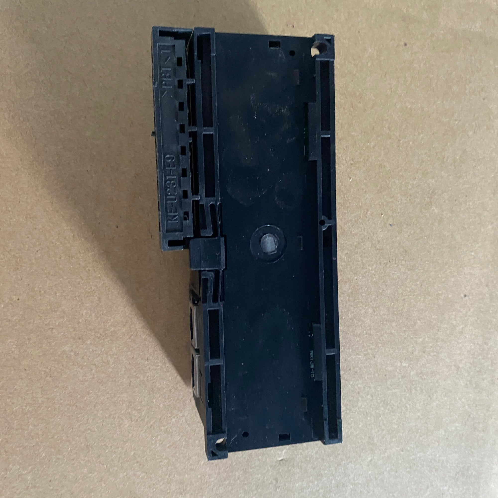 富士NR1SW-16T65DT I/O終端PLC