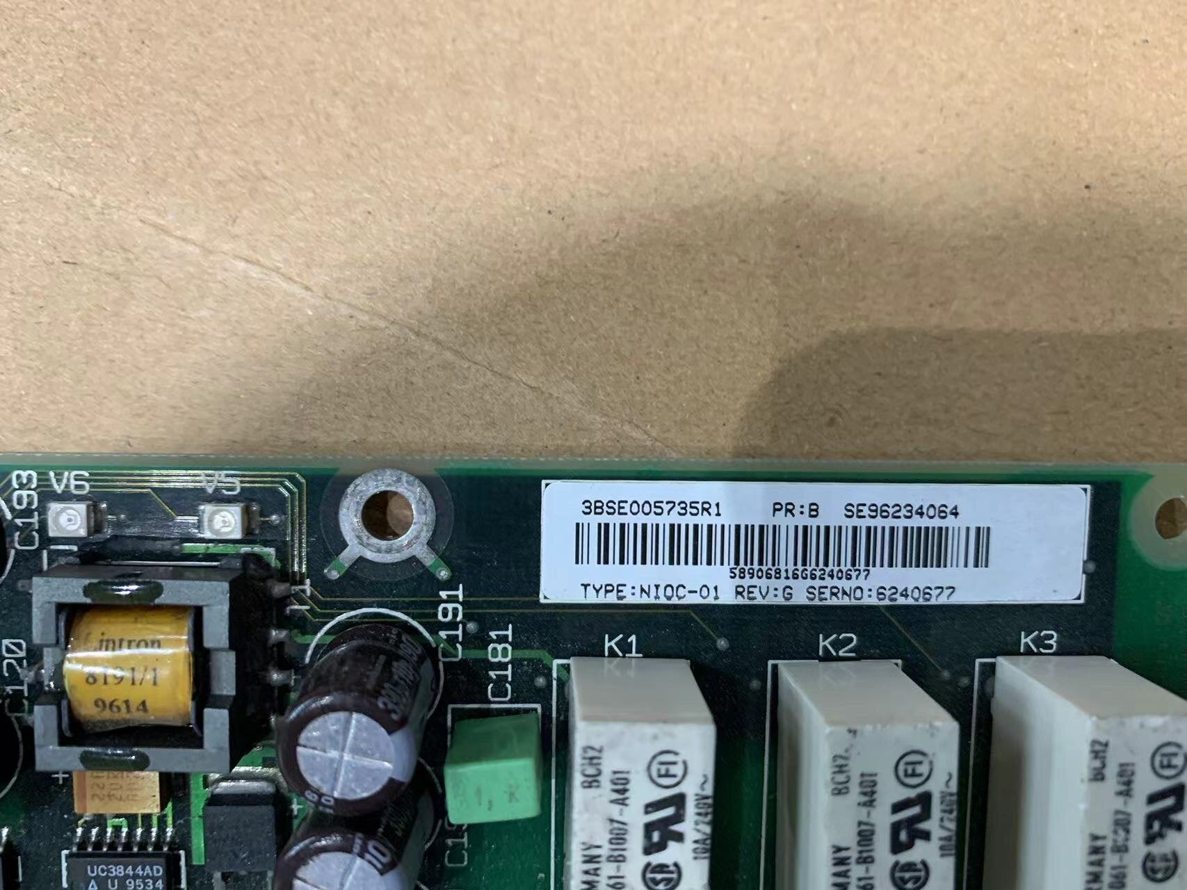 ABB NIOC-01 3BSE005735R1 控制板