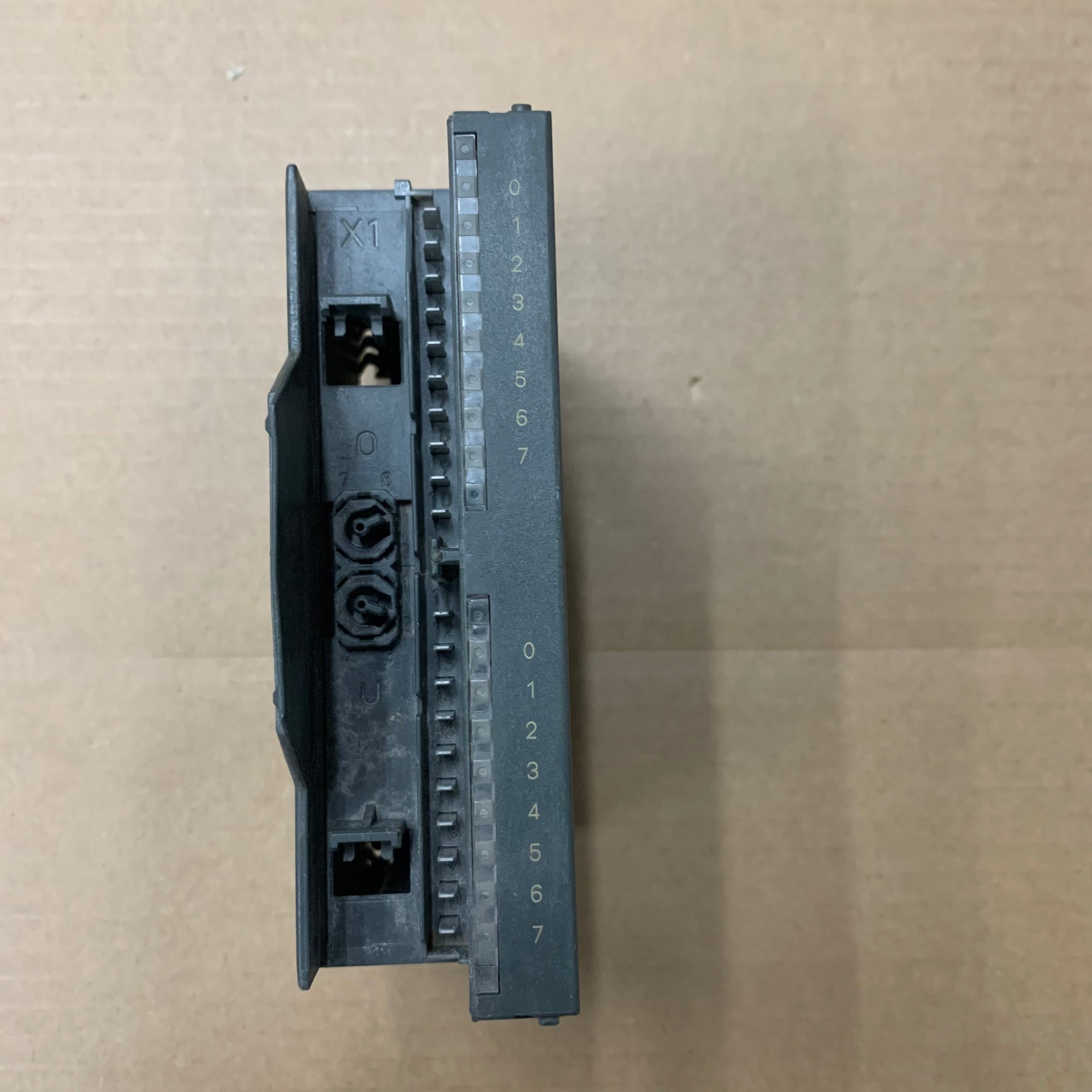 西門子SIMATIC 6ES7322-1BH01-0AA0 數位量輸出模組