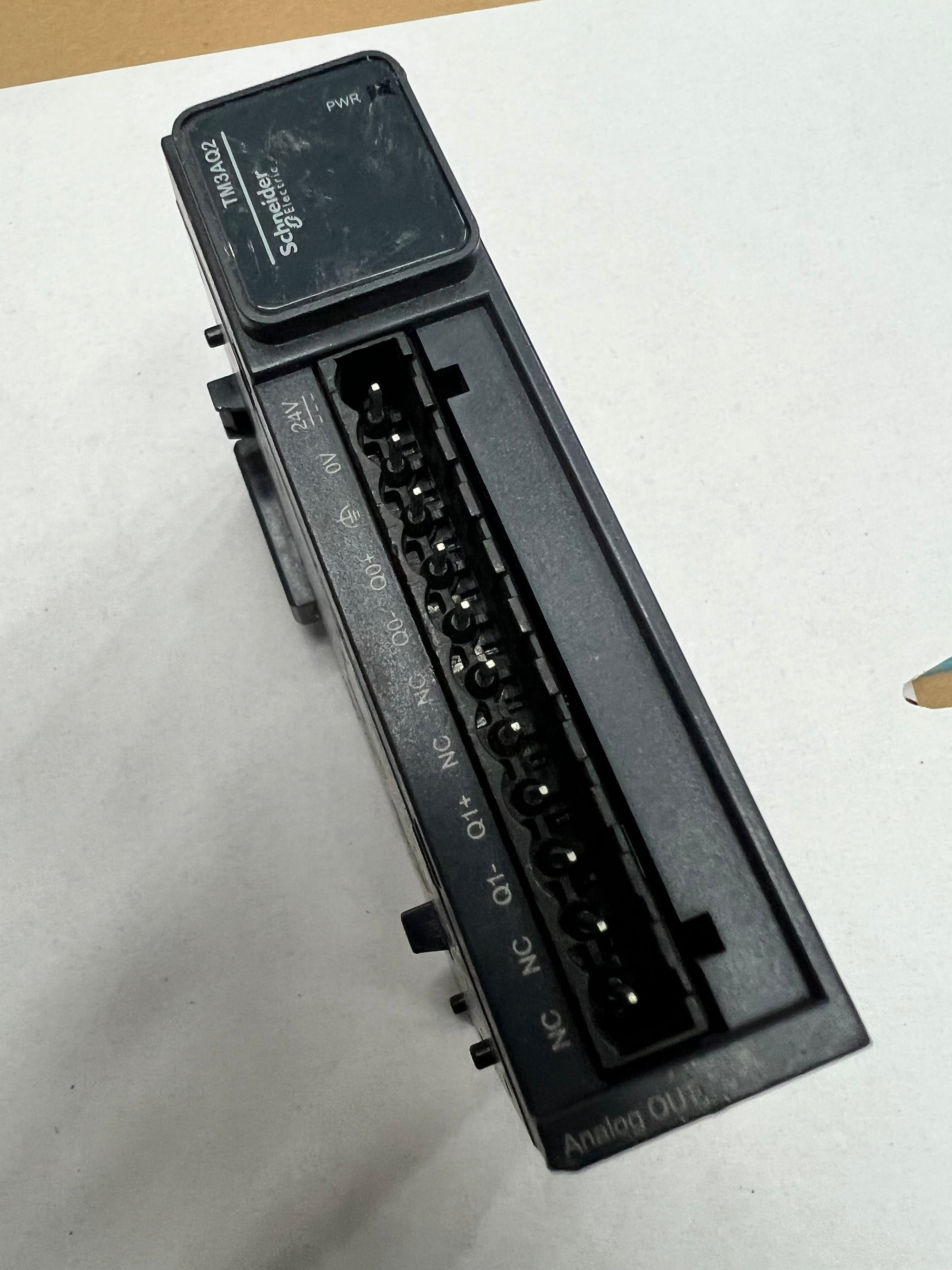 施耐德 TM3AQ2 類比量輸出模組