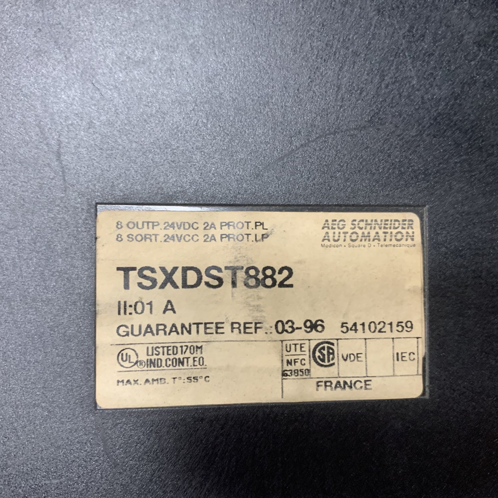 施耐德電機 TELEMECANIQUE TSXDST882 PLC 模組
