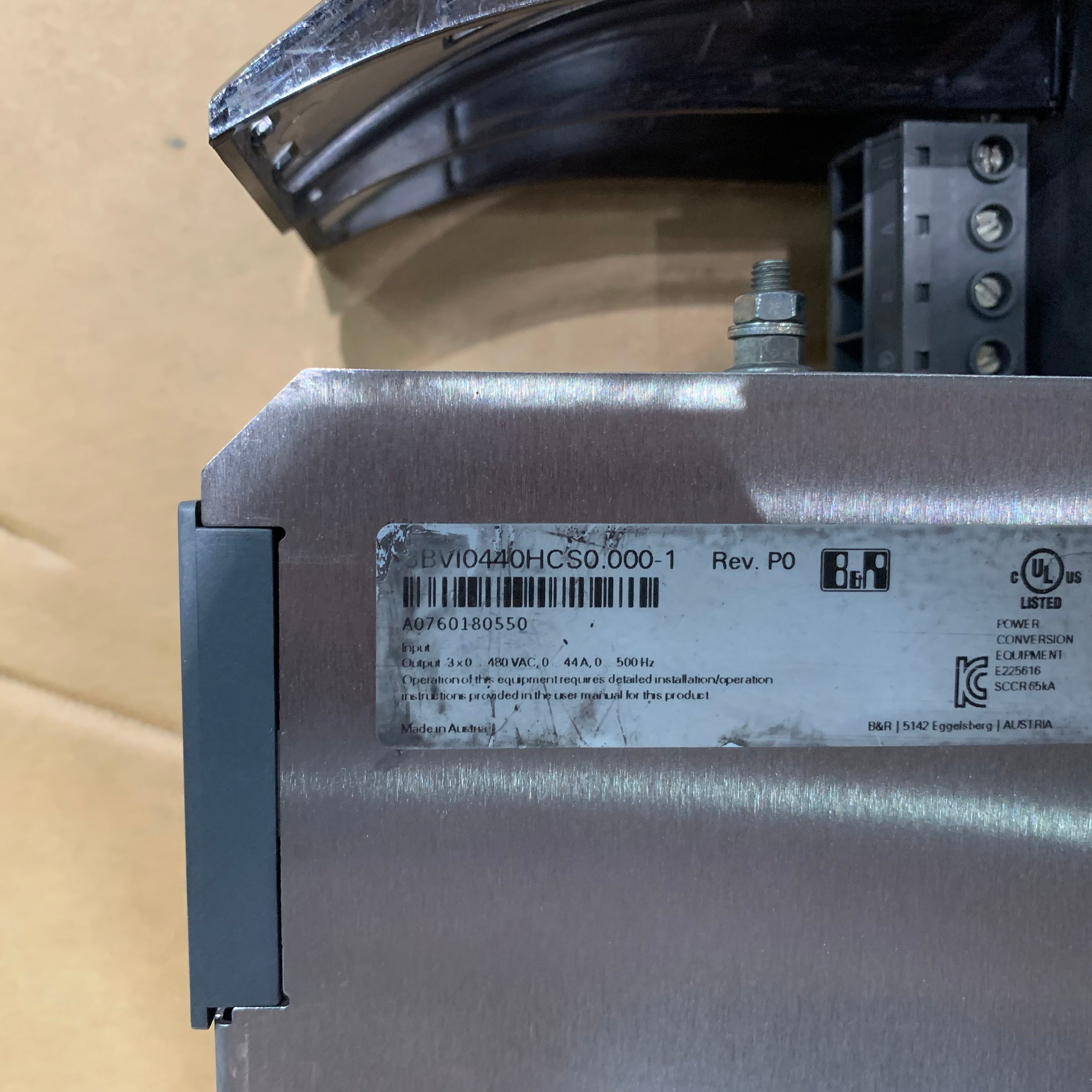 B&amp;R 8BVI0440HCS0.000-1 伺服驅動器