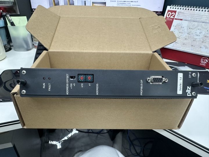 PILZ PSS DP-S 301151 PLC MODULE